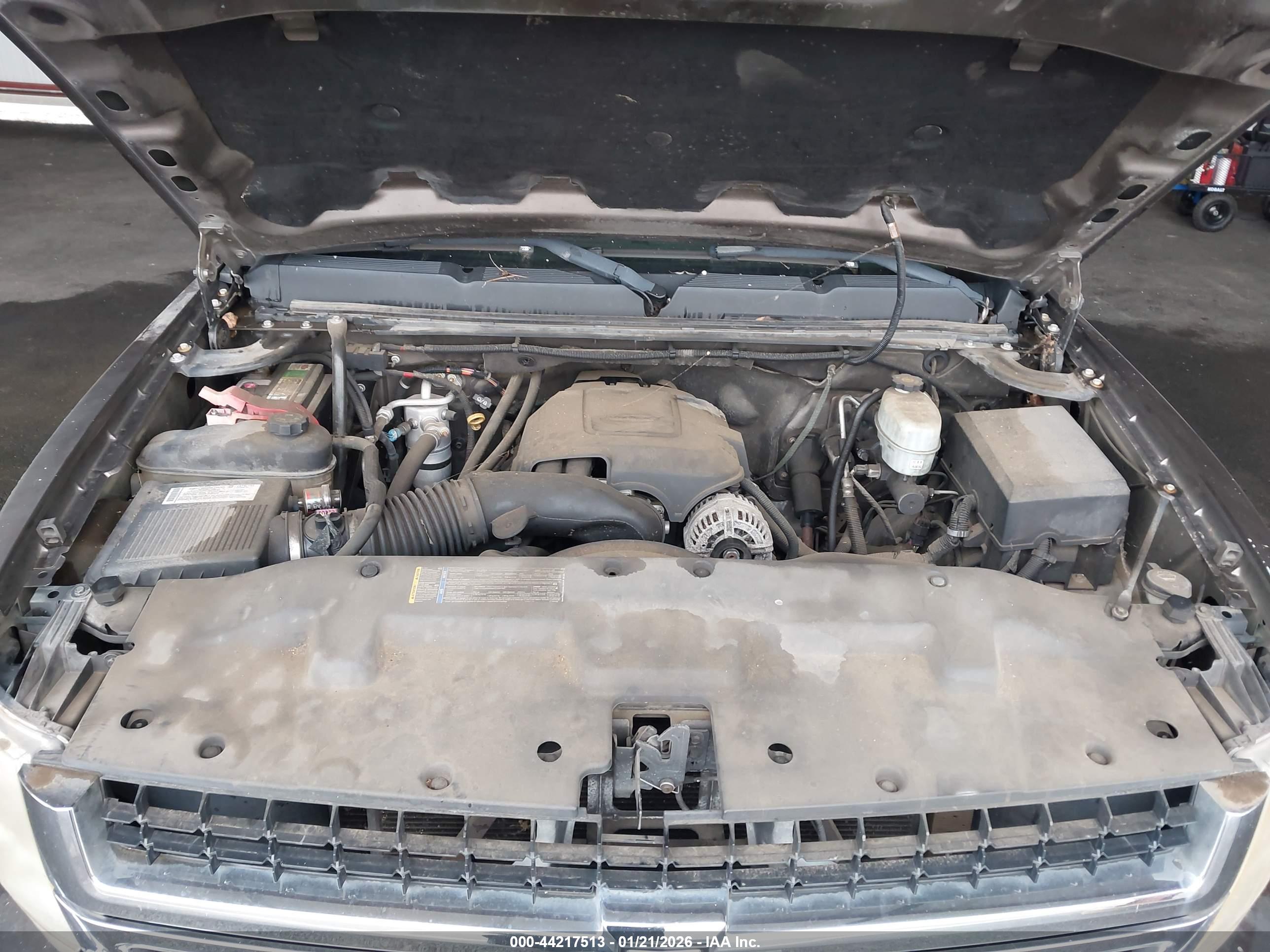 CHEVROLET SILVERADO image 10