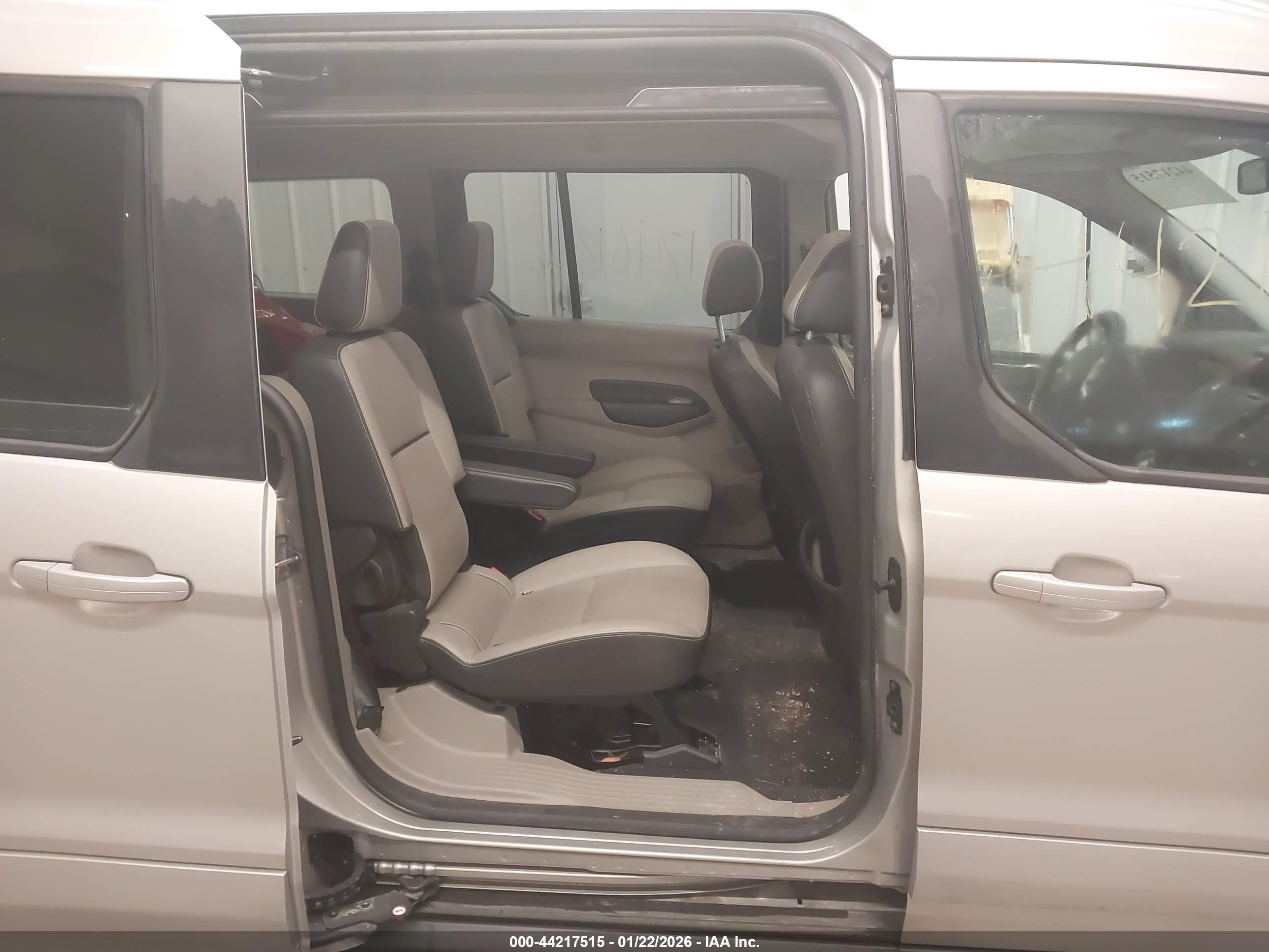 FORD TRANSIT image 8