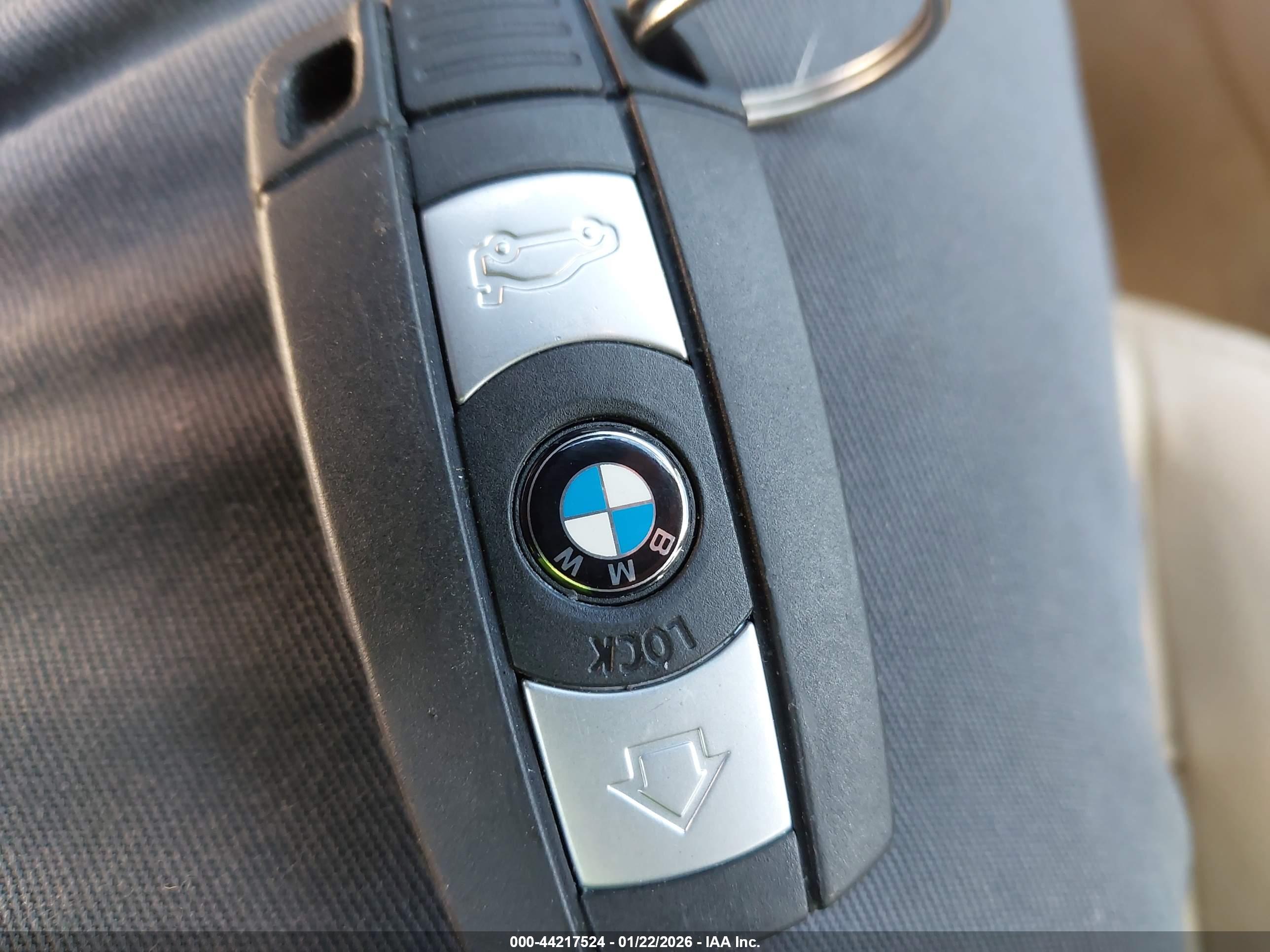 BMW 328I image 11