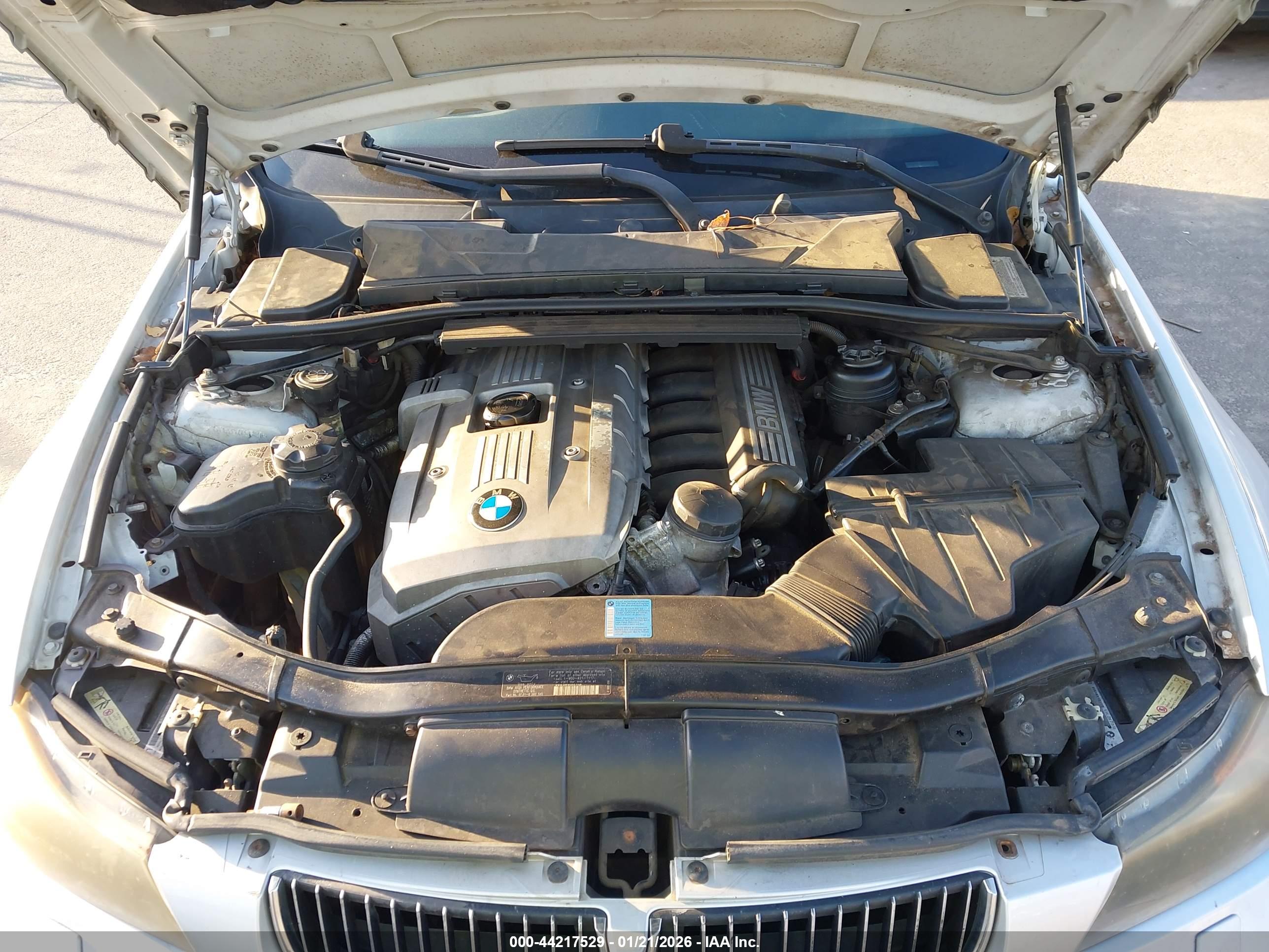 BMW 330I image 10