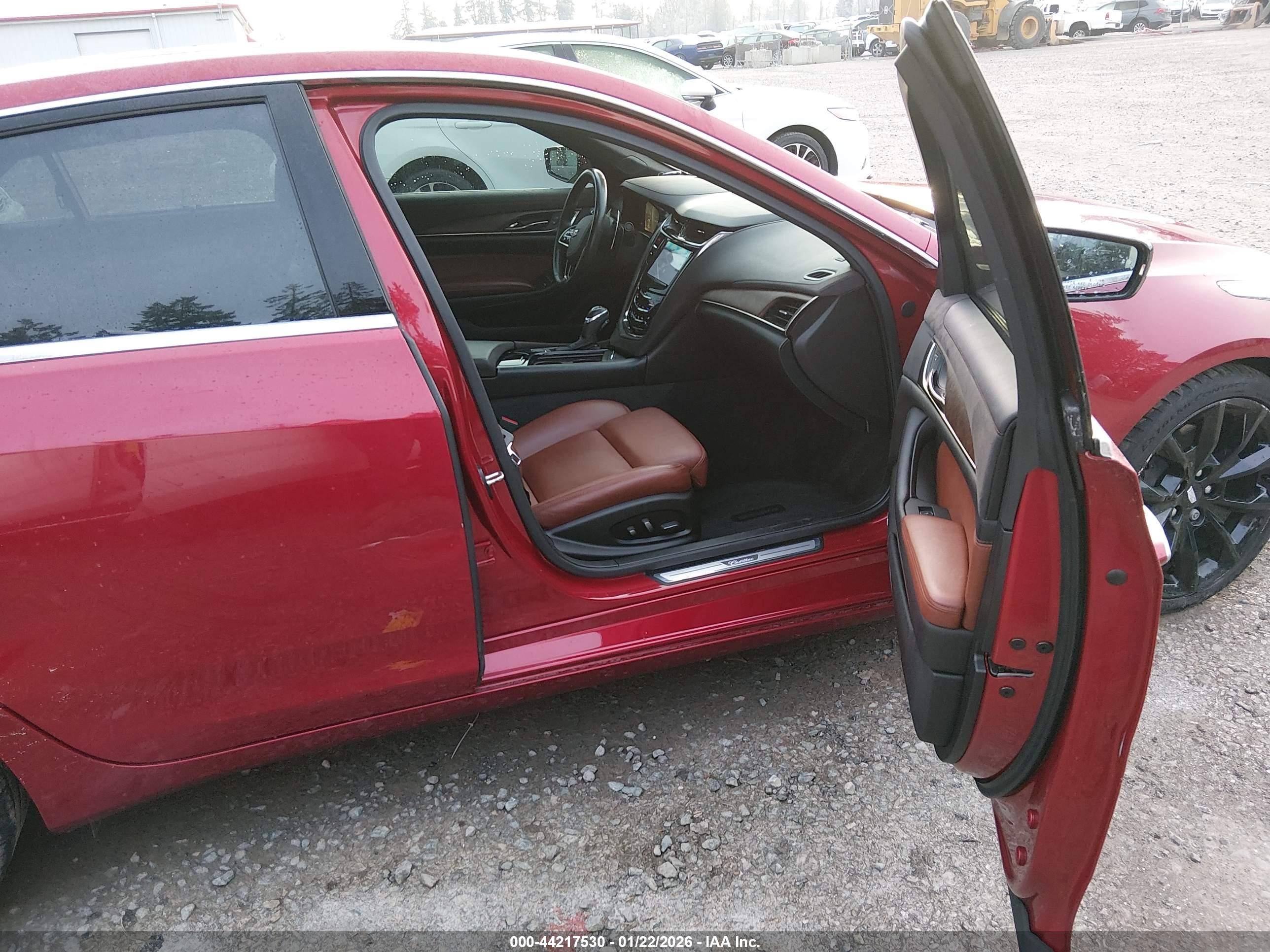CADILLAC CTS image 5