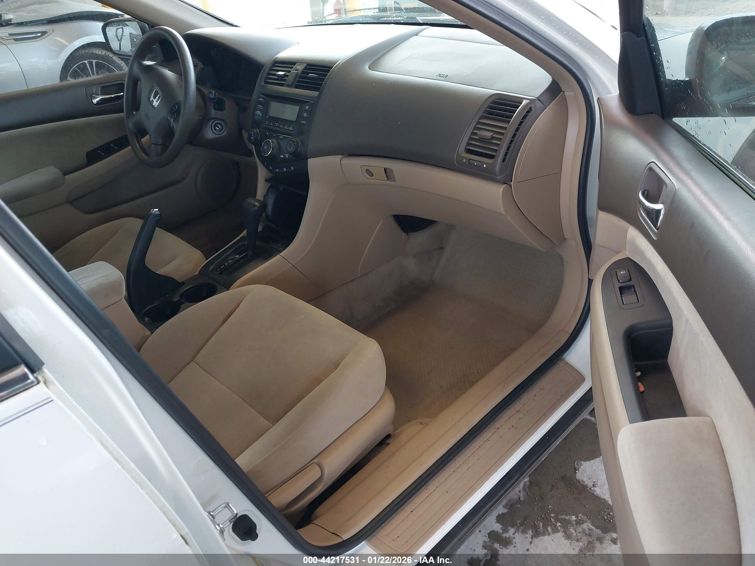 HONDA ACCORD image 5