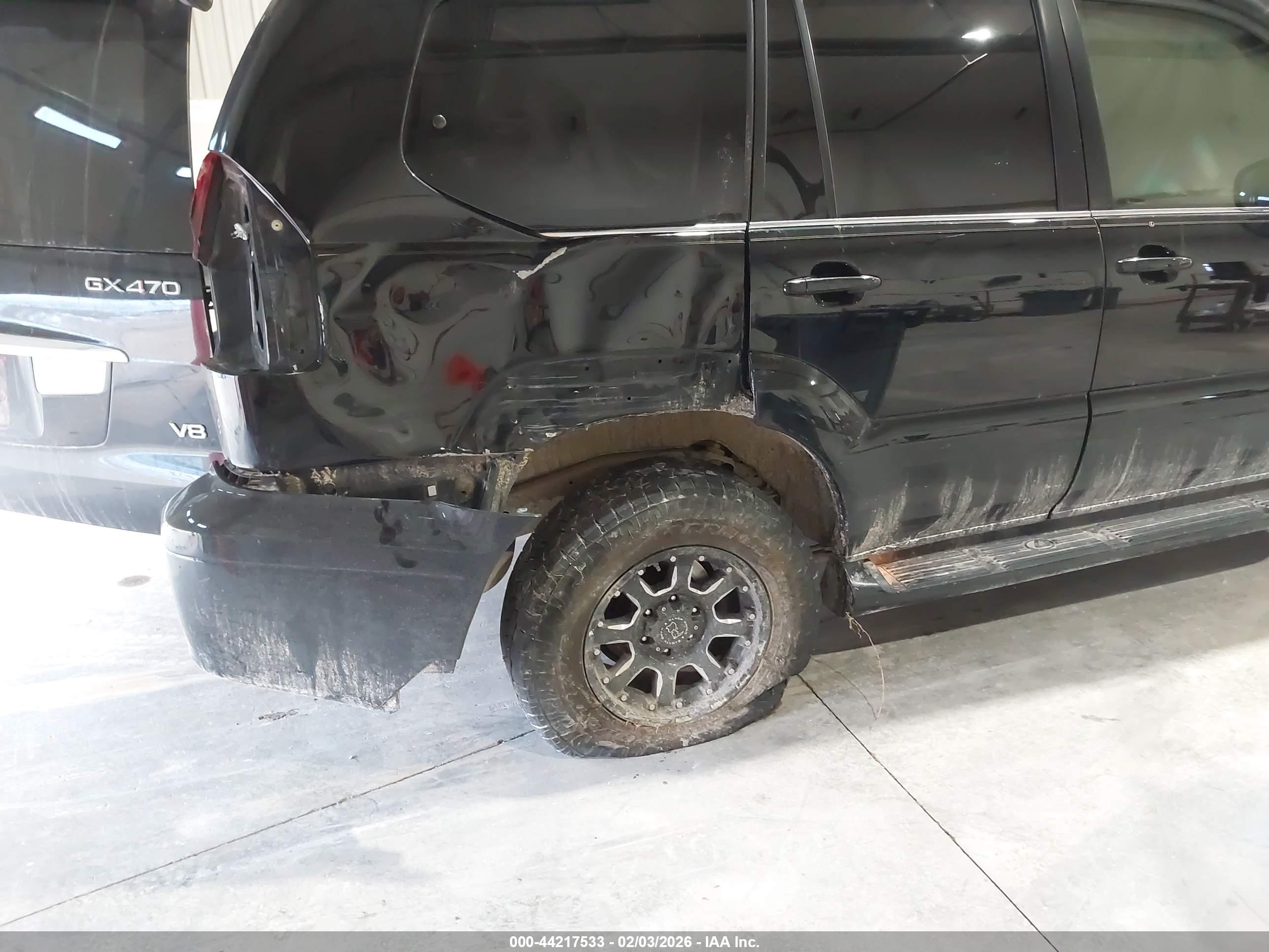 LEXUS GX image 6