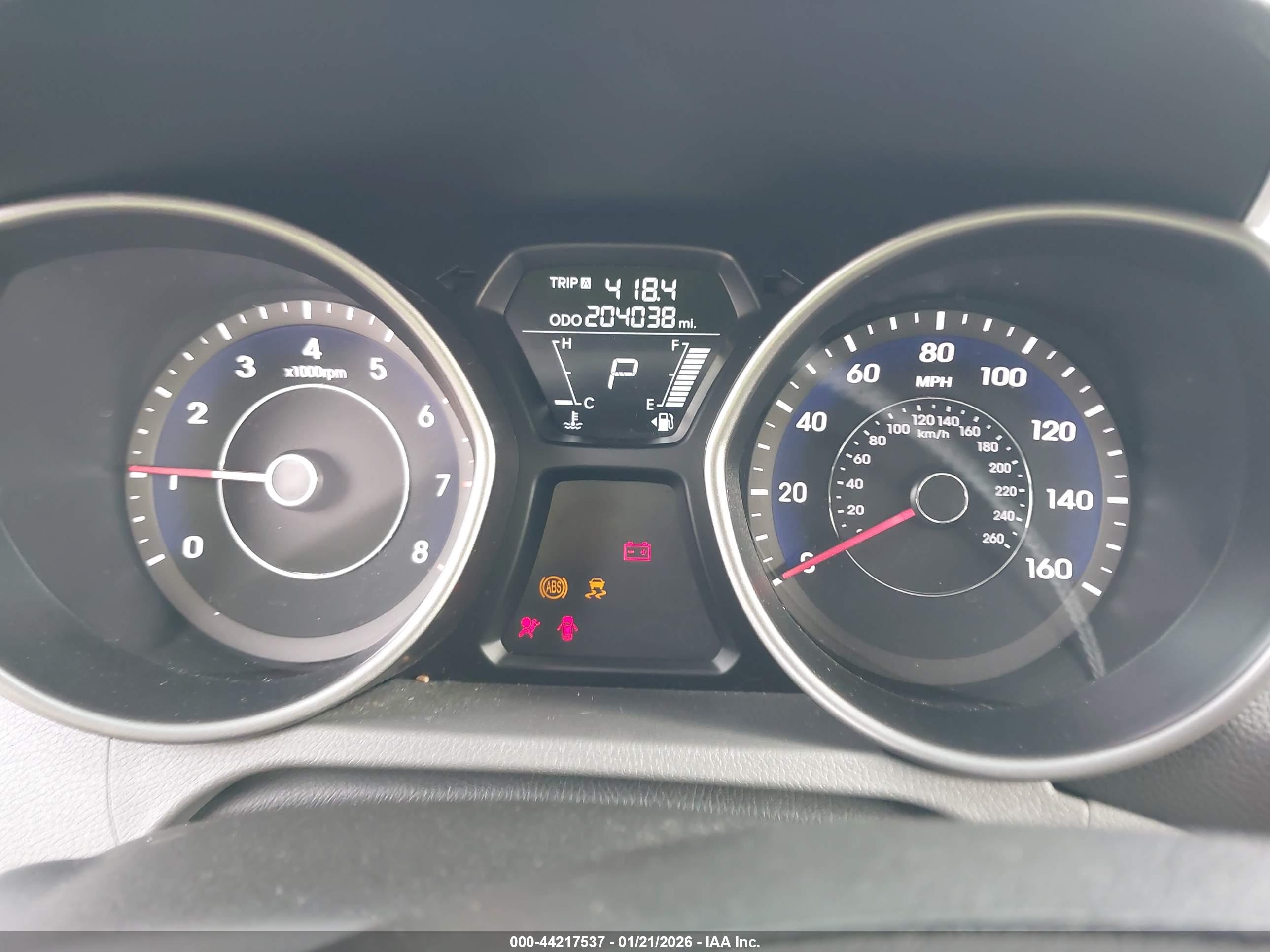 HYUNDAI ELANTRA image 7