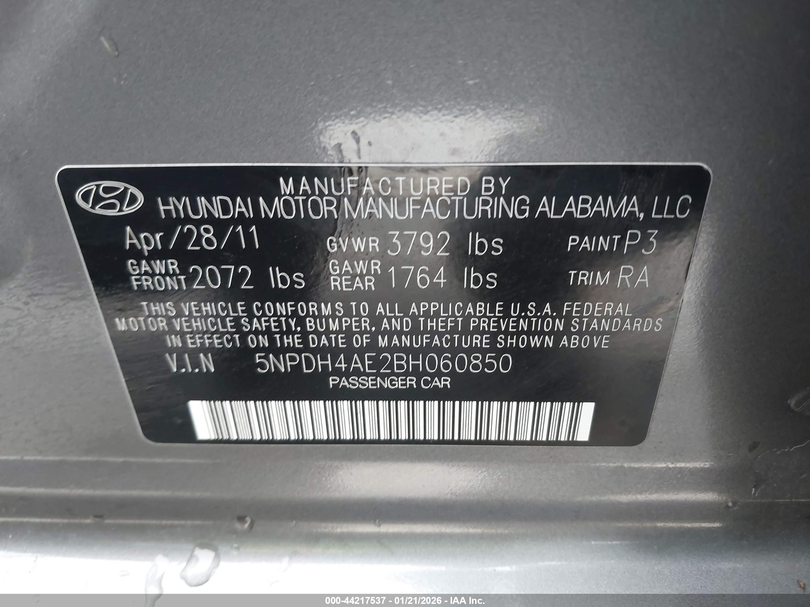 HYUNDAI ELANTRA image 9