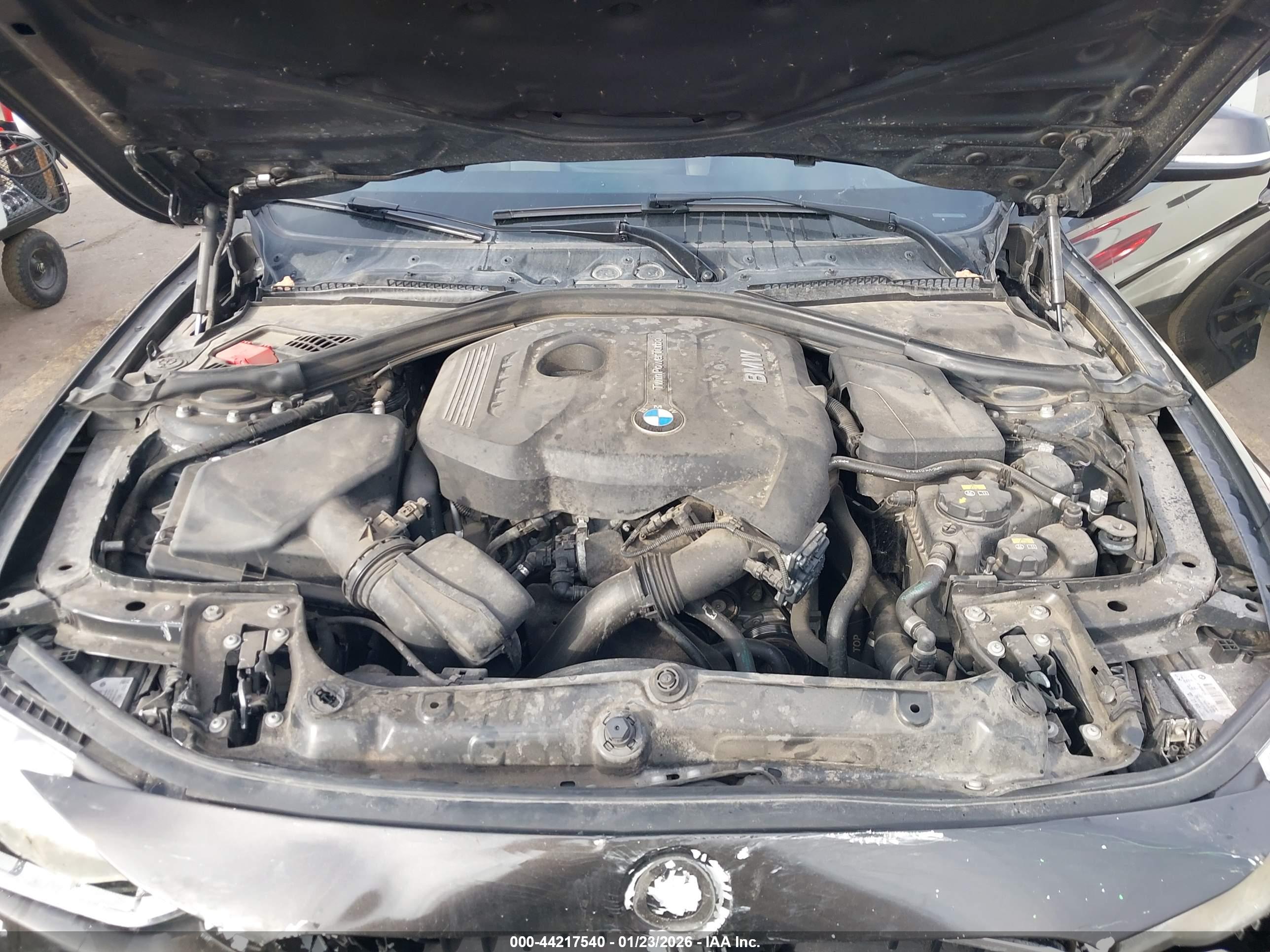 BMW 330I image 10