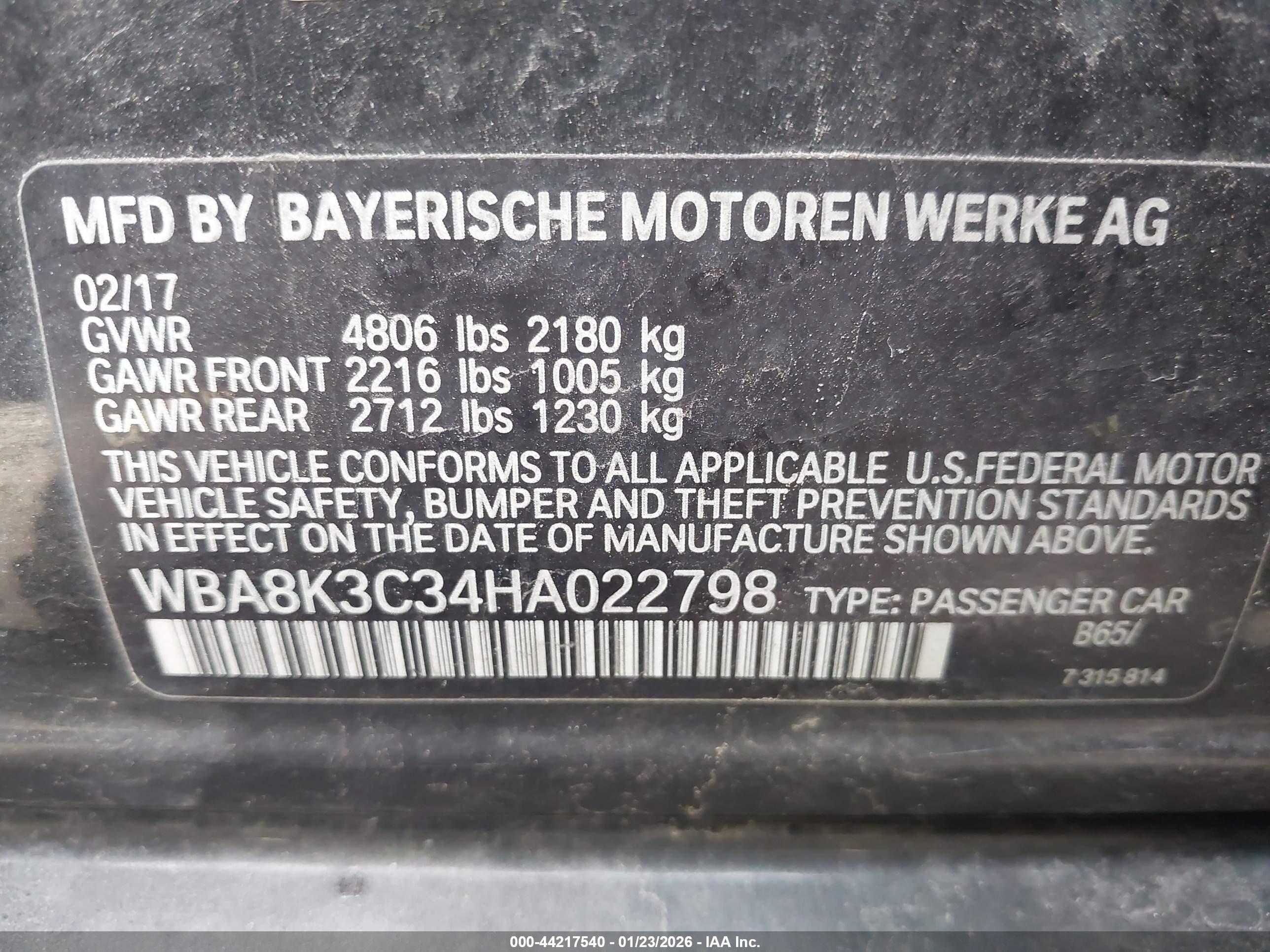BMW 330I image 9