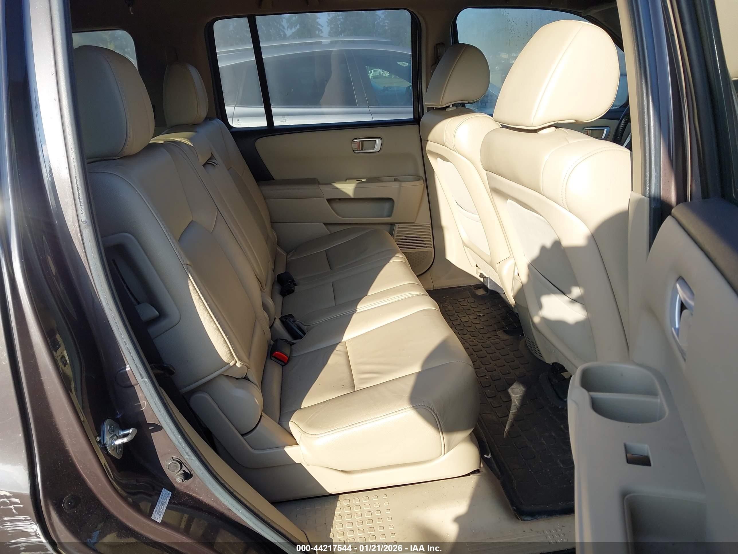 HONDA PILOT image 8