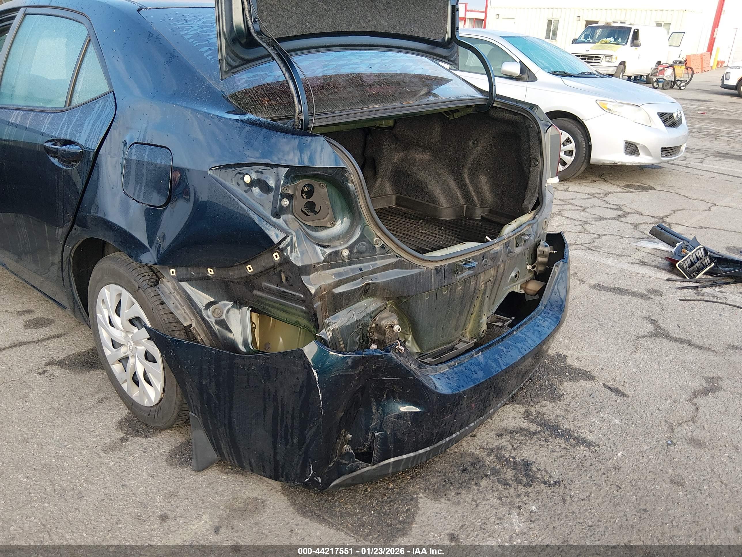 TOYOTA COROLLA image 6