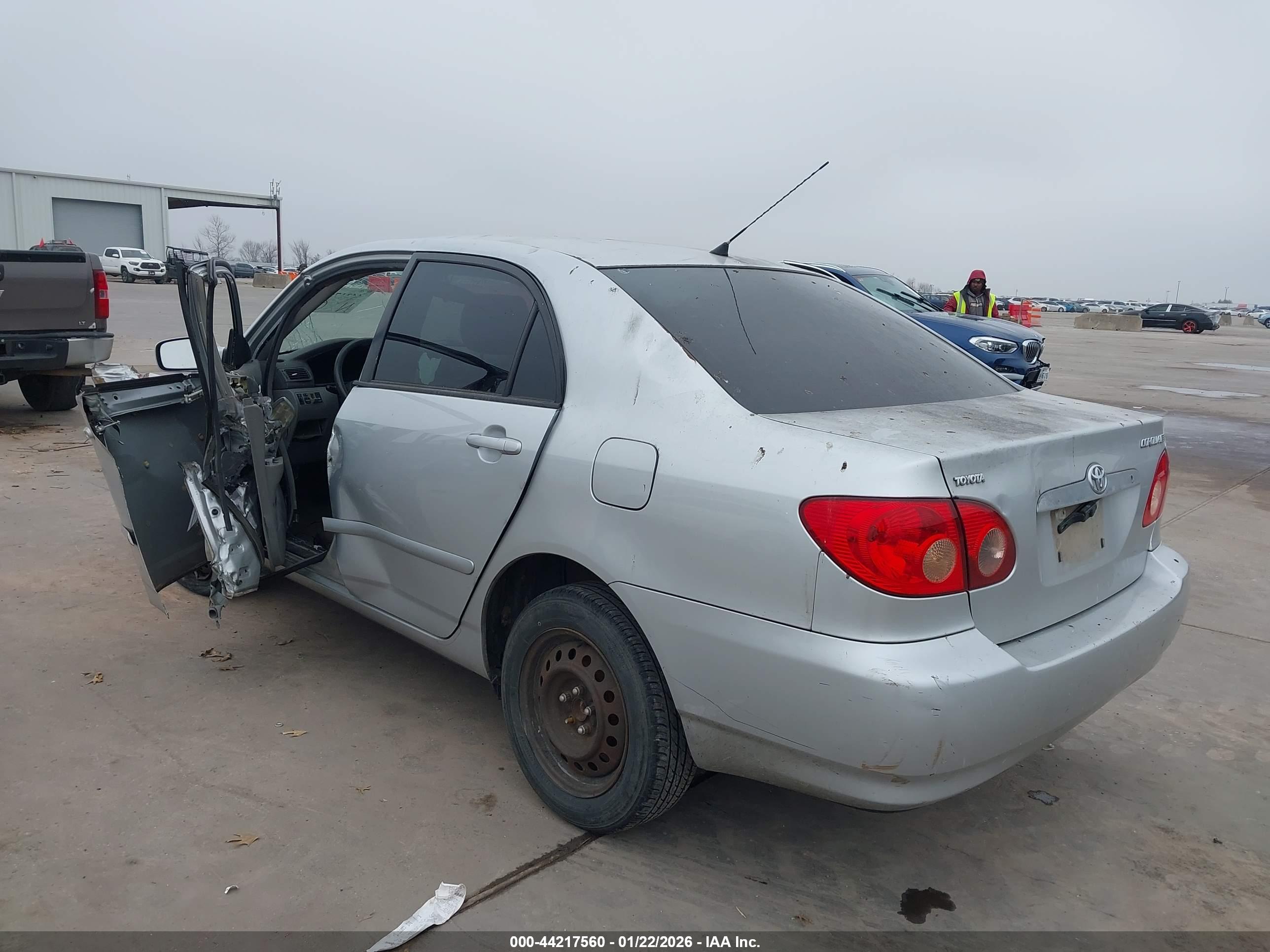 TOYOTA COROLLA image 3