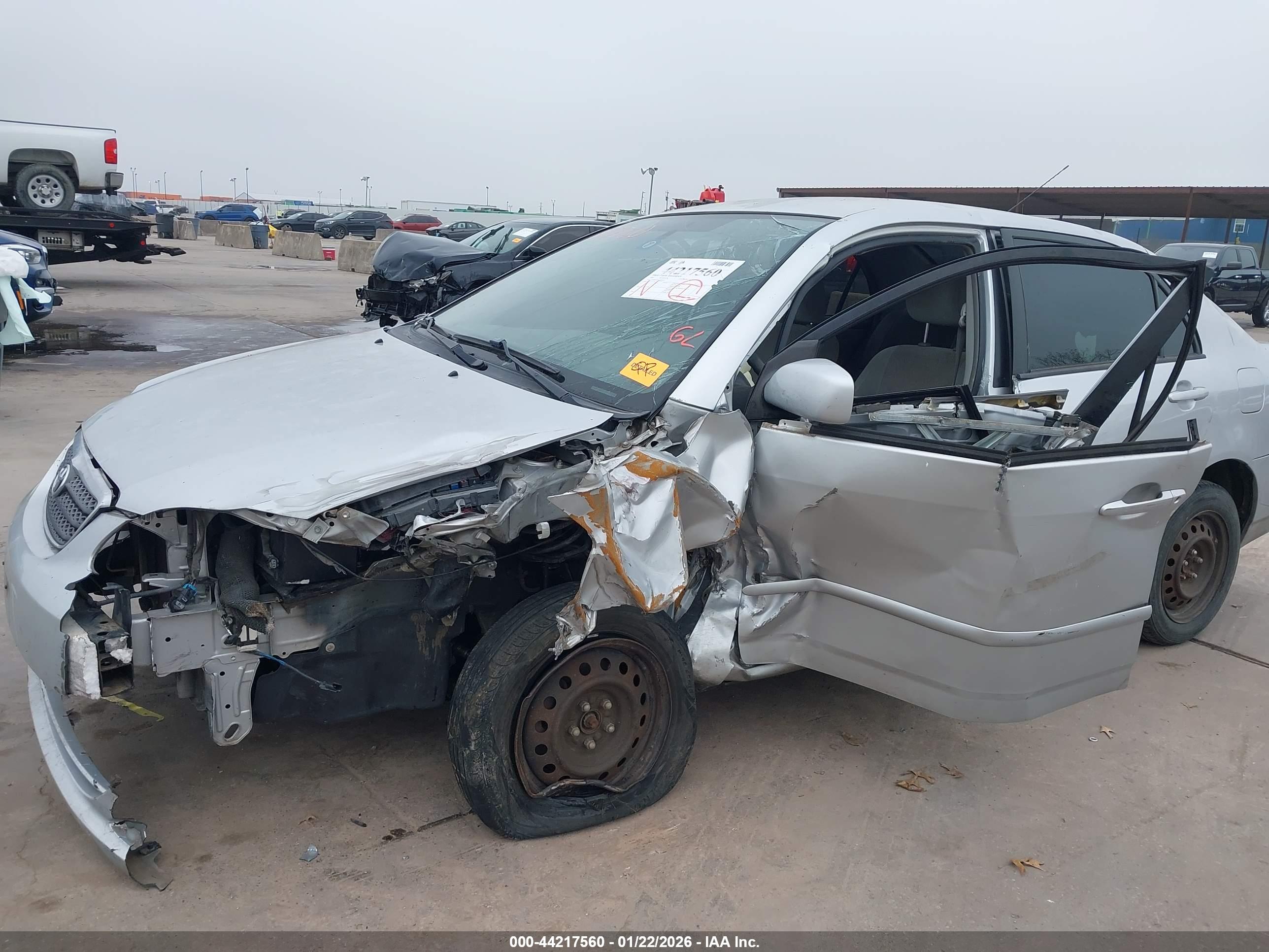 TOYOTA COROLLA image 6