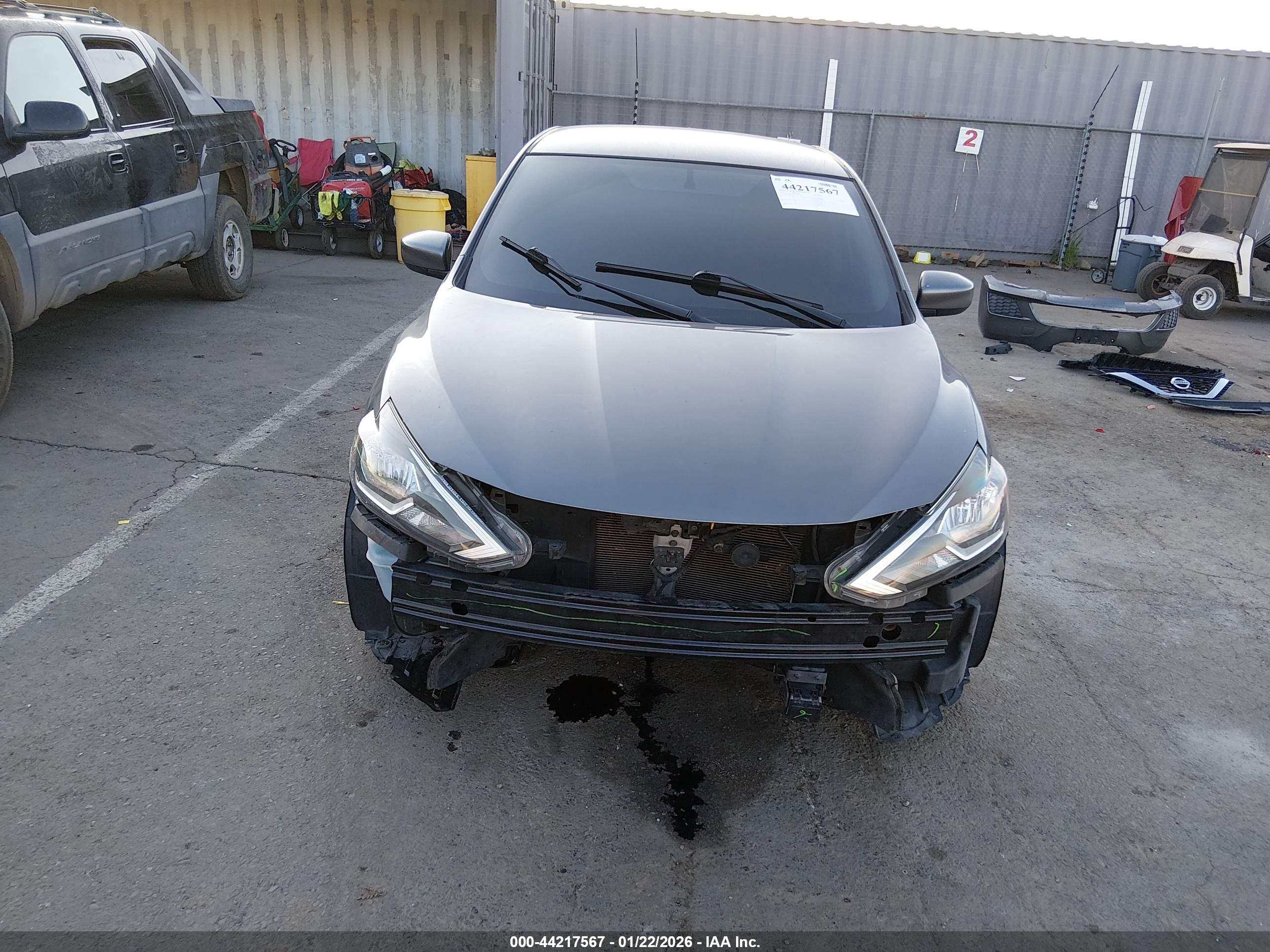 NISSAN SENTRA image 6