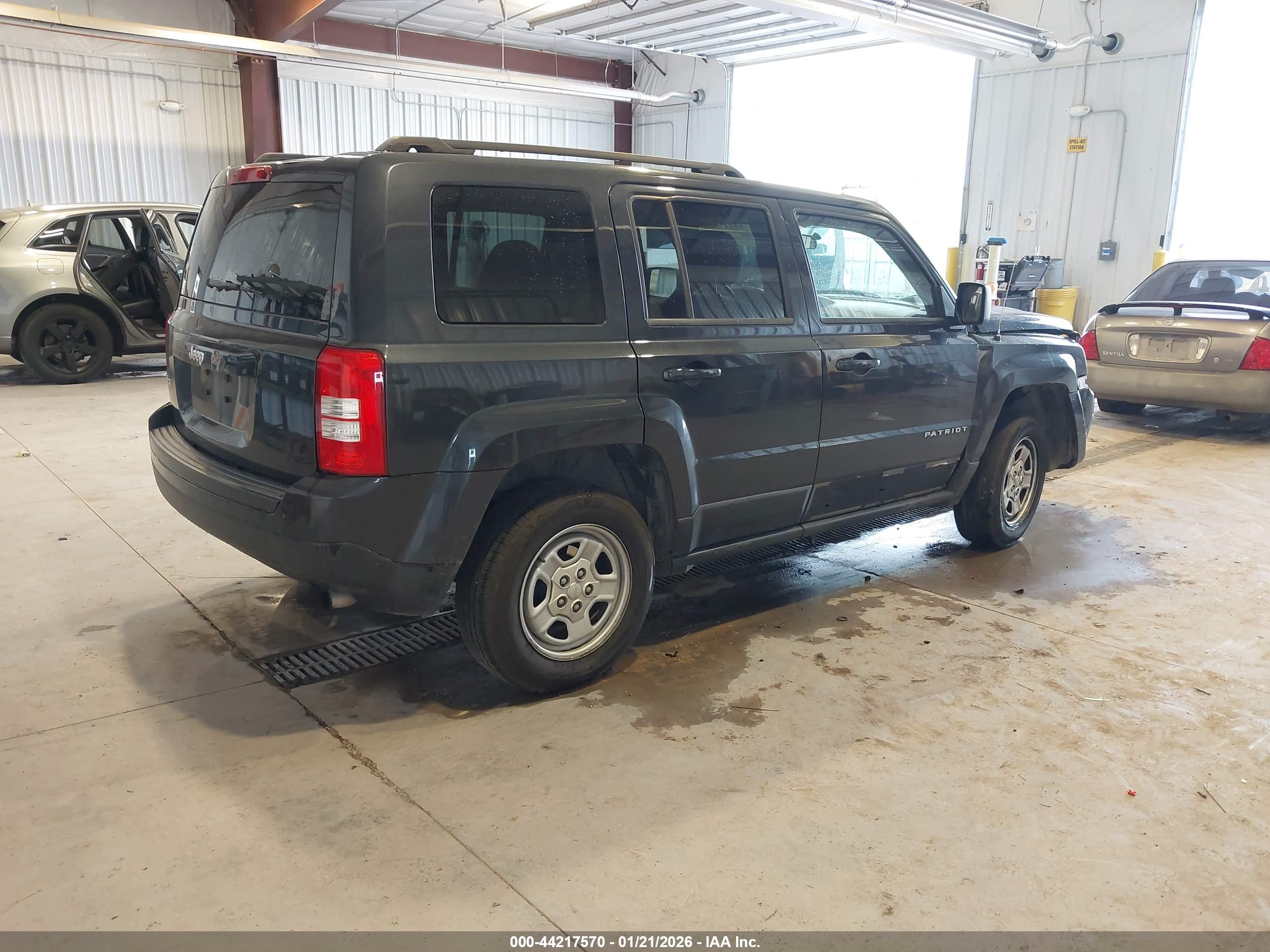 JEEP PATRIOT image 4