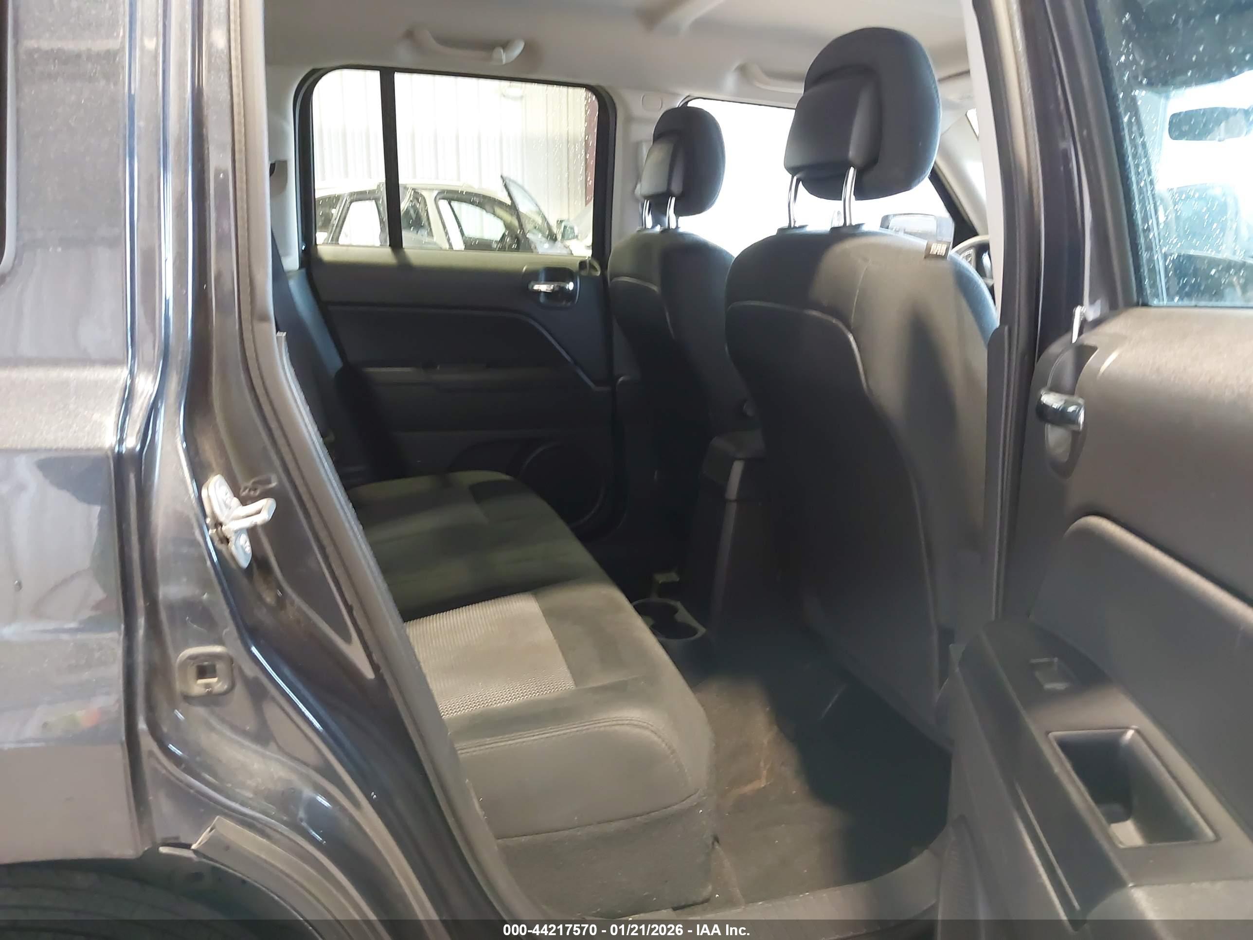 JEEP PATRIOT image 8
