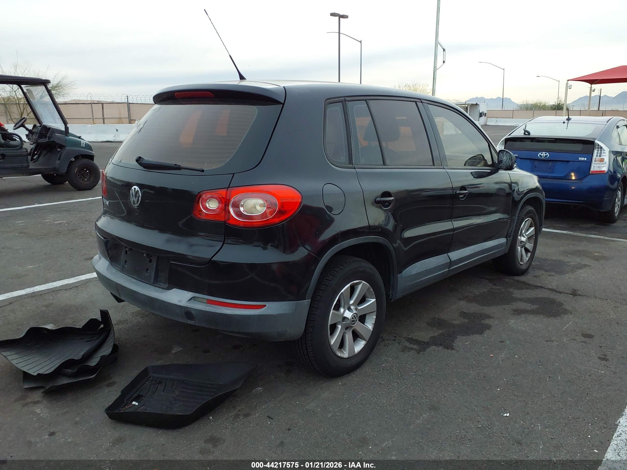 VOLKSWAGEN TIGUAN image 4
