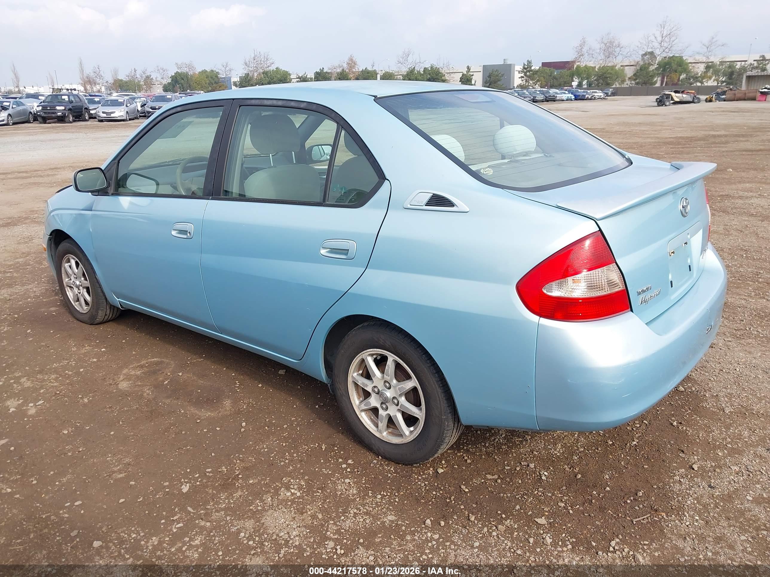 TOYOTA PRIUS image 3