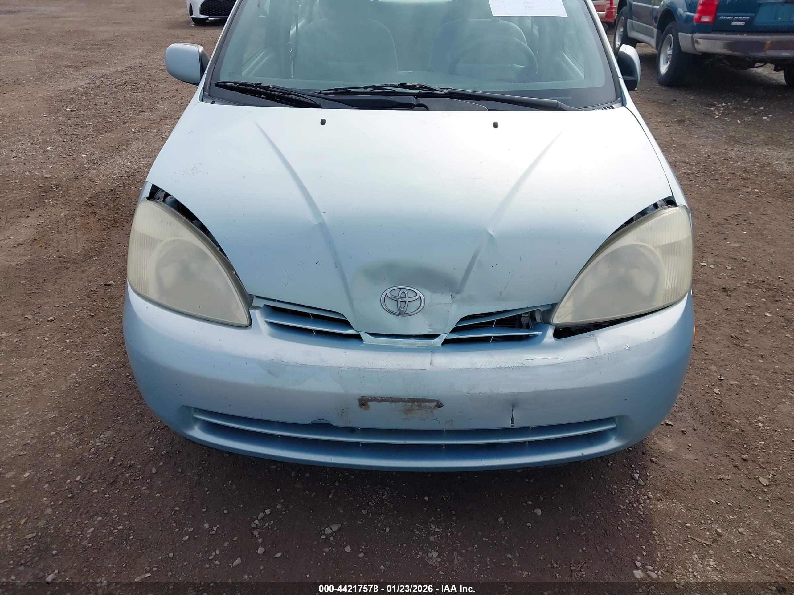 TOYOTA PRIUS image 6
