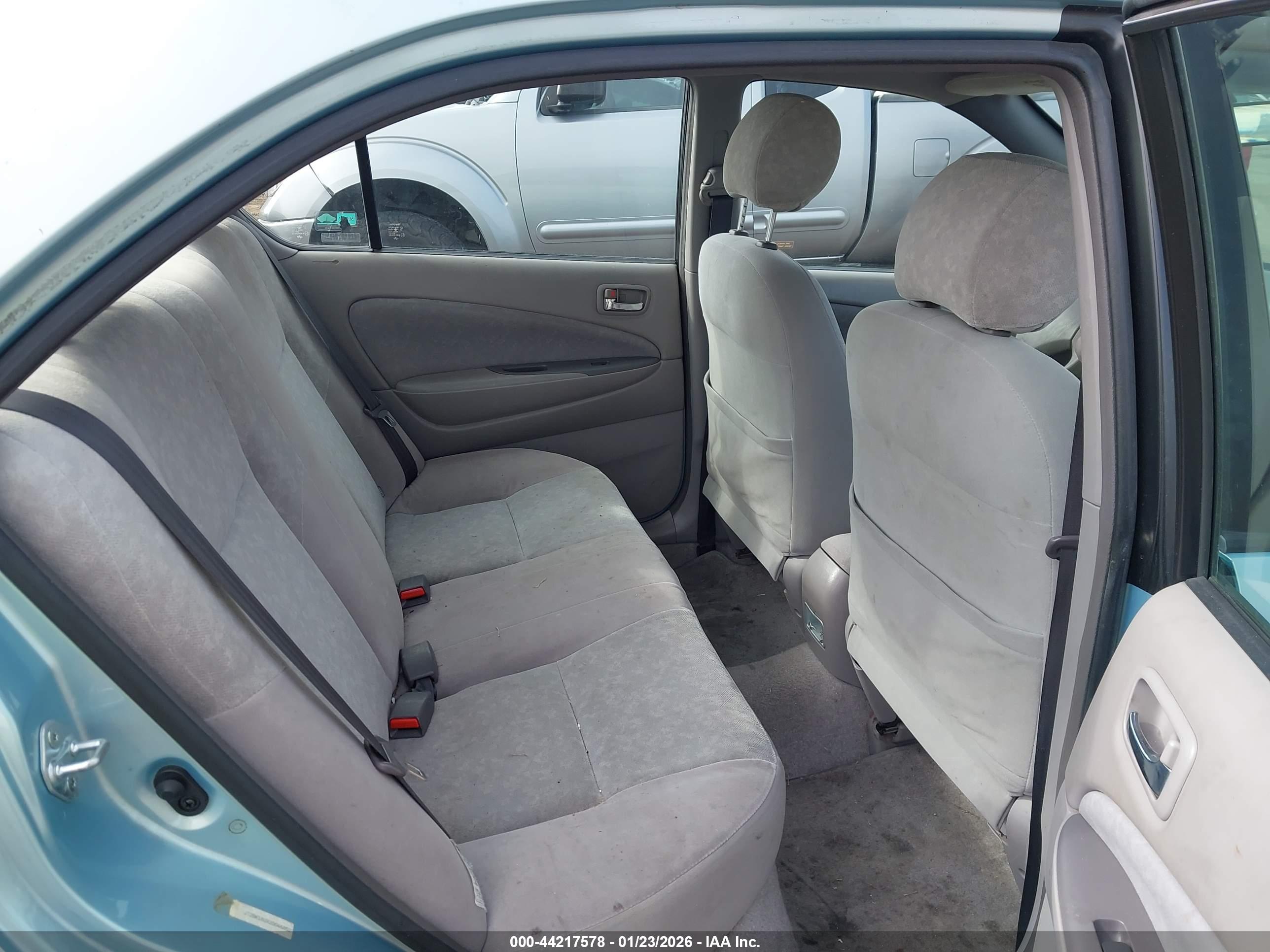 TOYOTA PRIUS image 8
