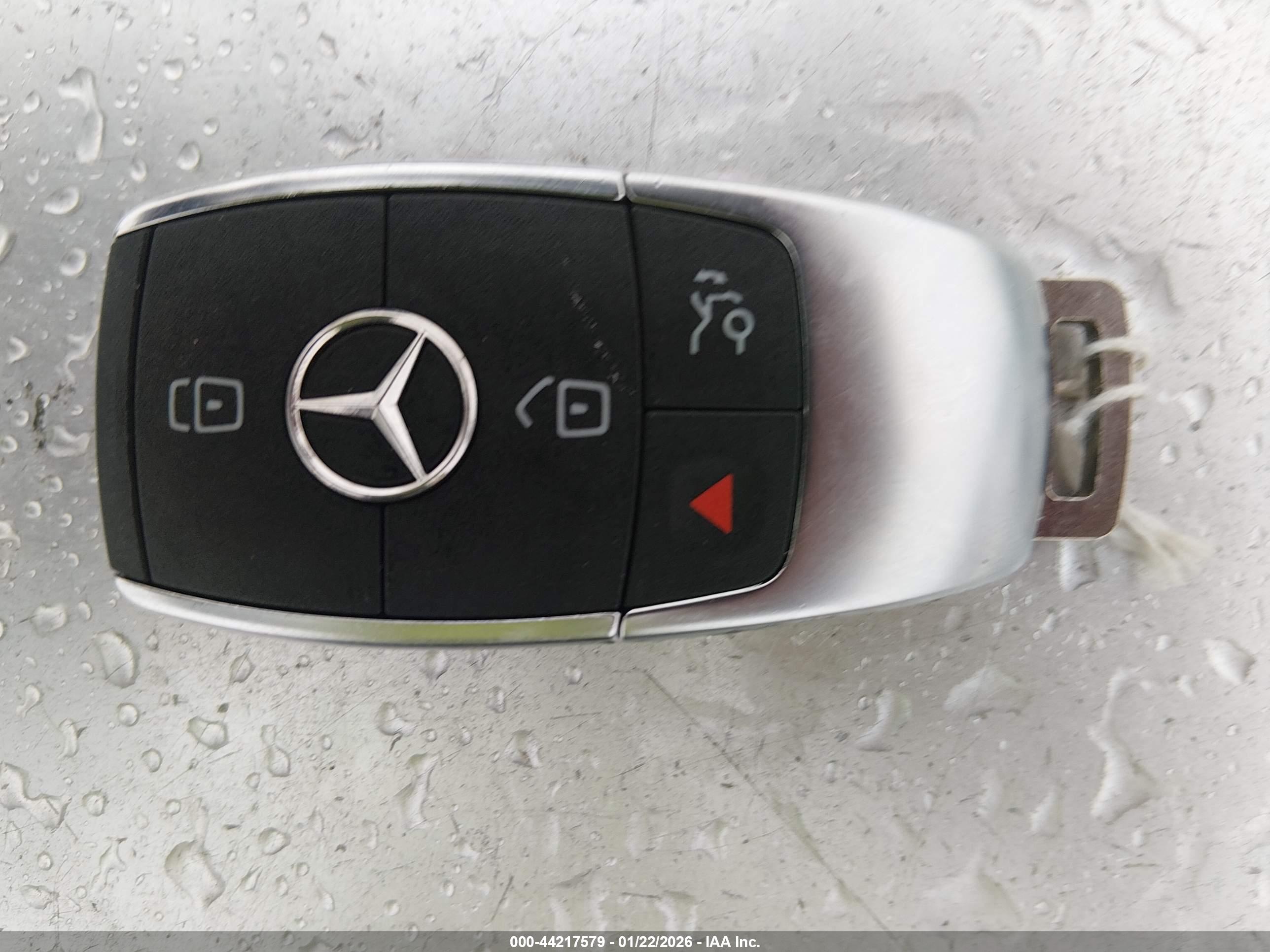 MERCEDES-BENZ GLE image 11