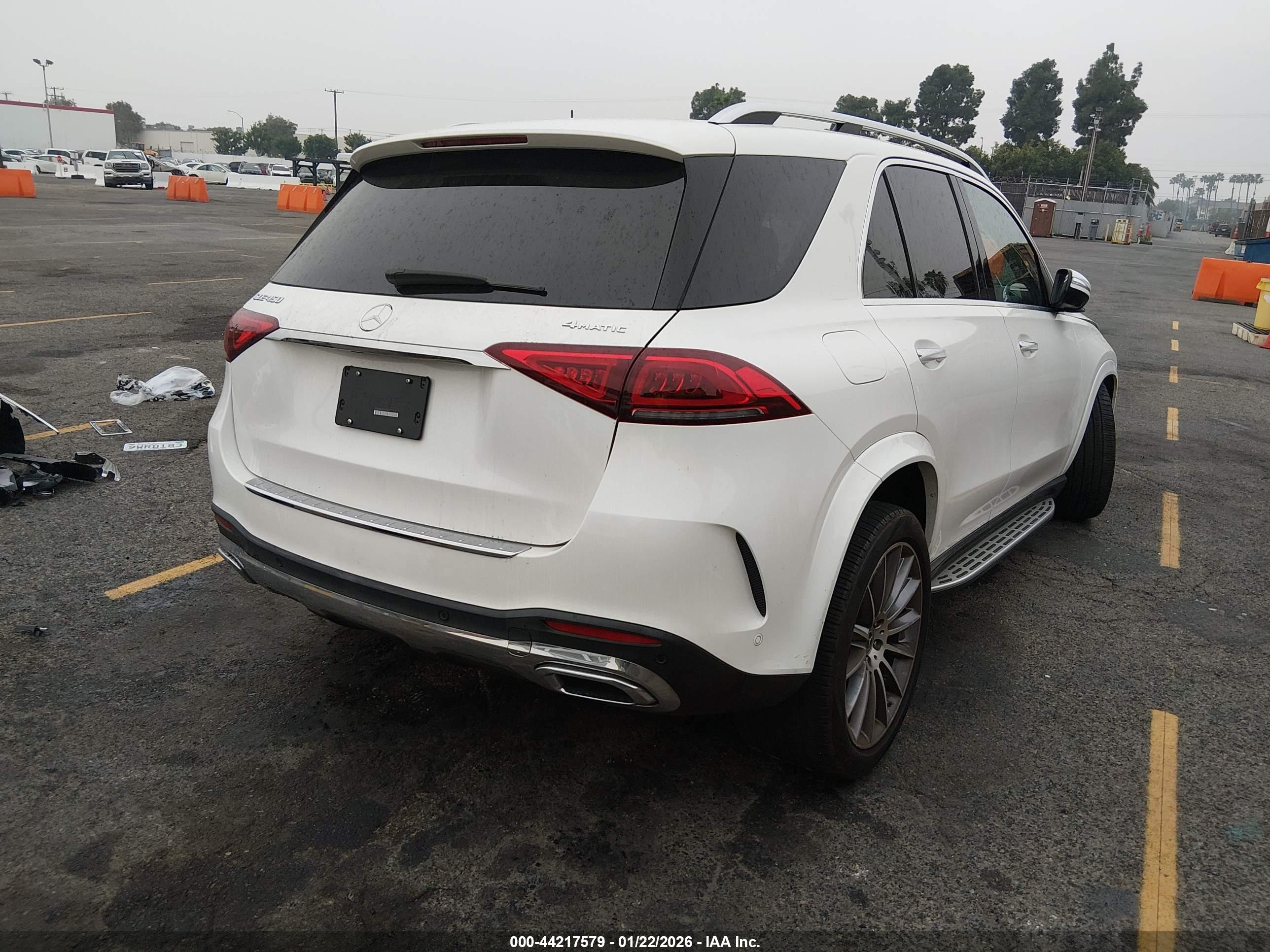 MERCEDES-BENZ GLE image 4