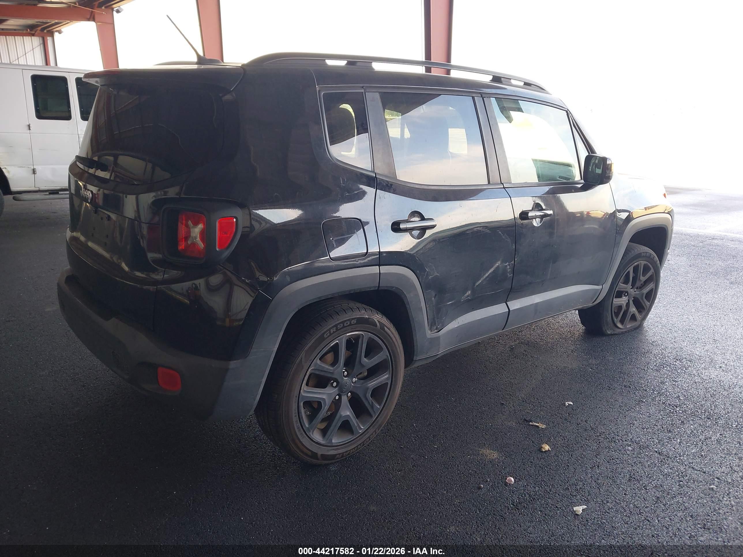 JEEP RENEGADE image 4
