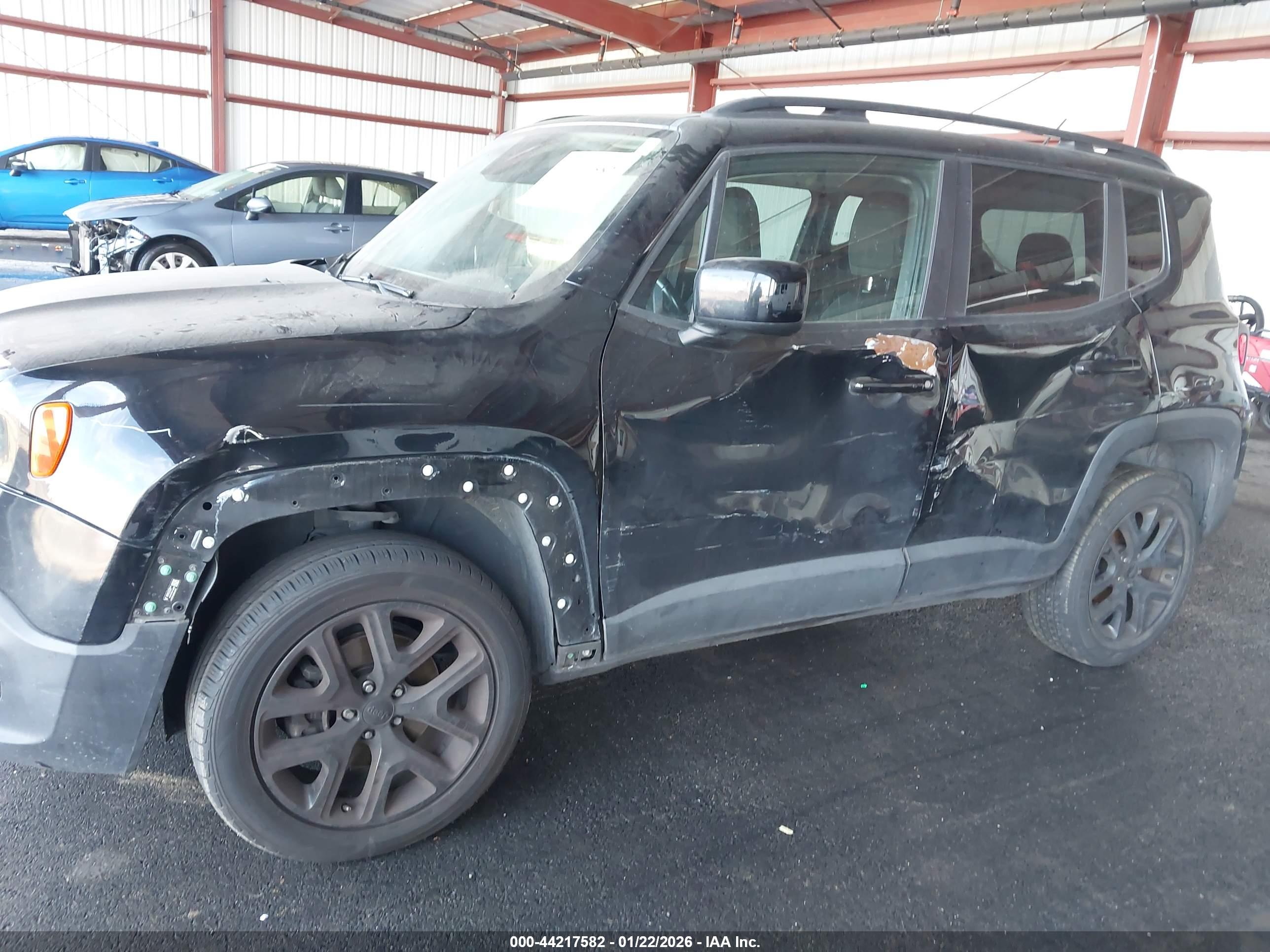 JEEP RENEGADE image 6