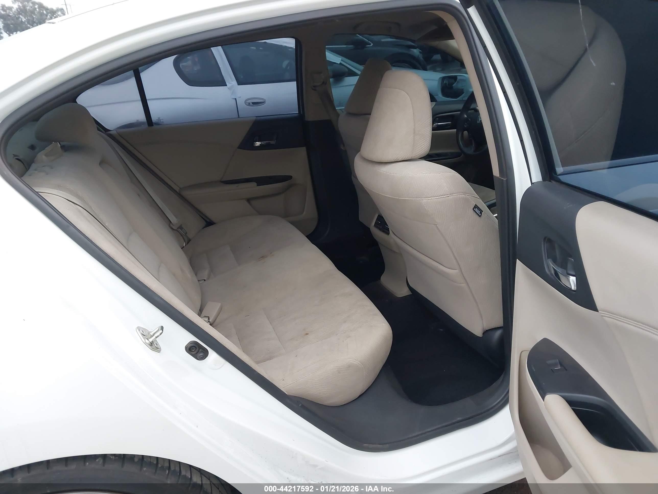 HONDA ACCORD image 8
