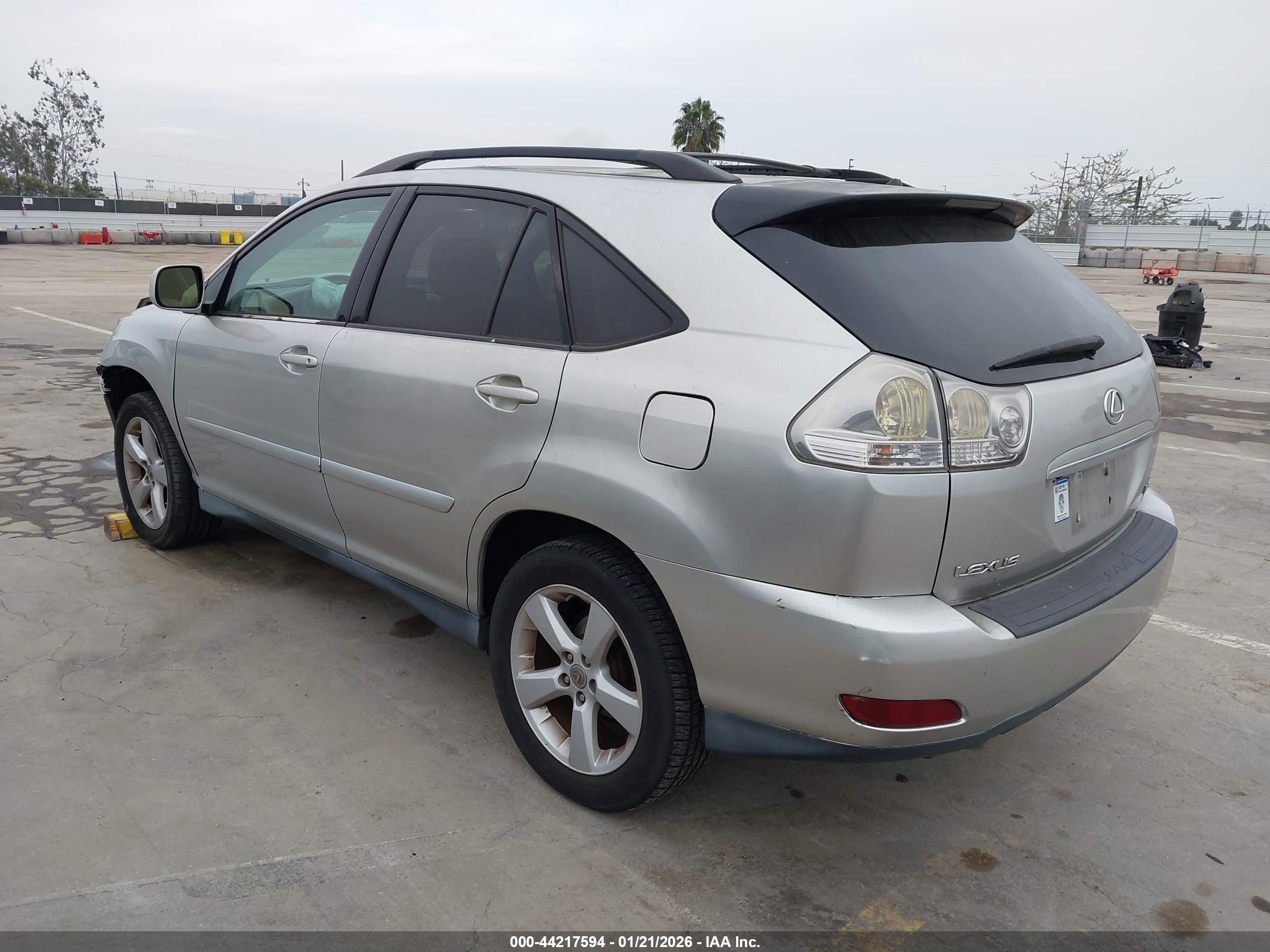 LEXUS RX image 3