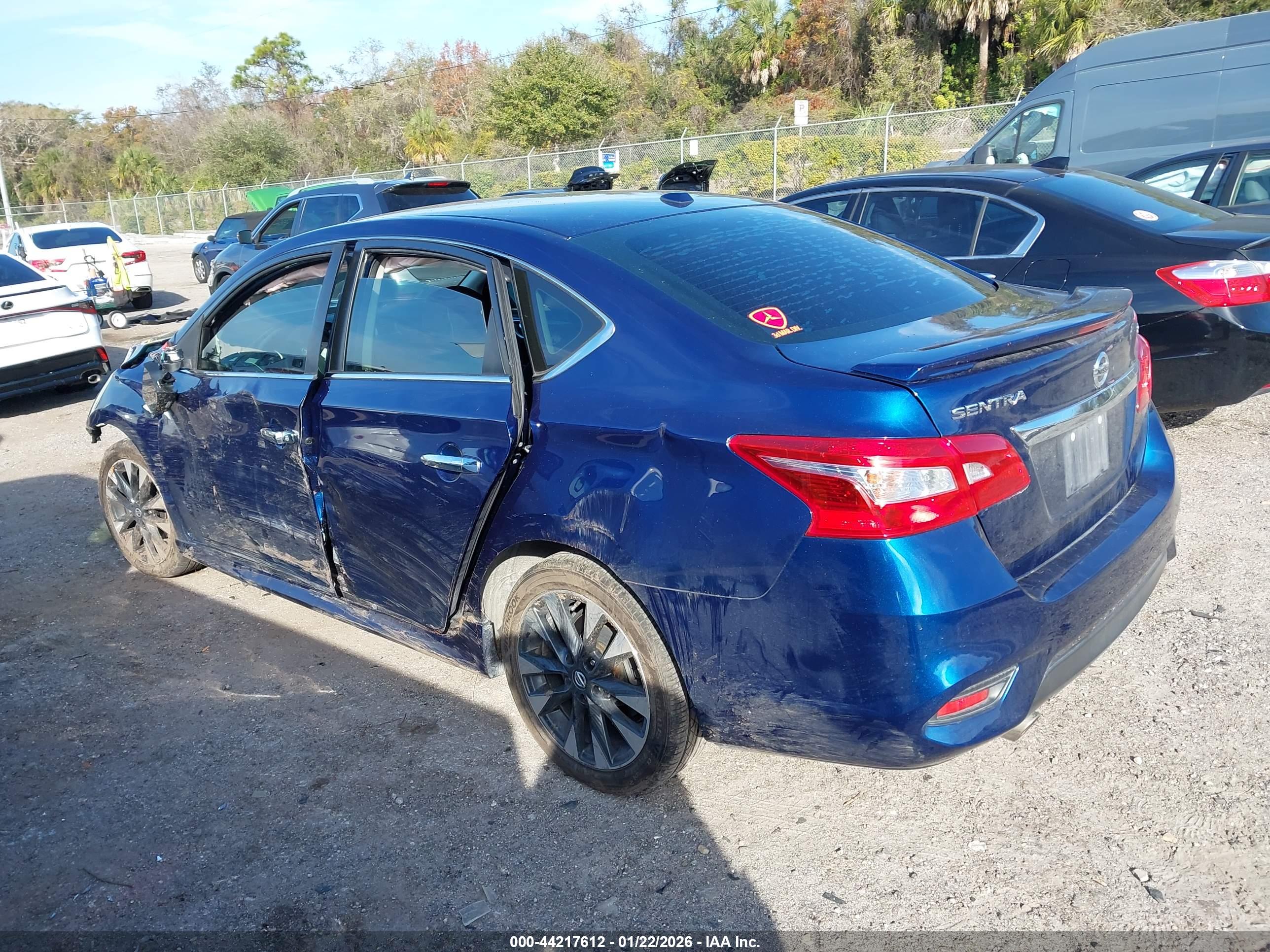 NISSAN SENTRA image 3