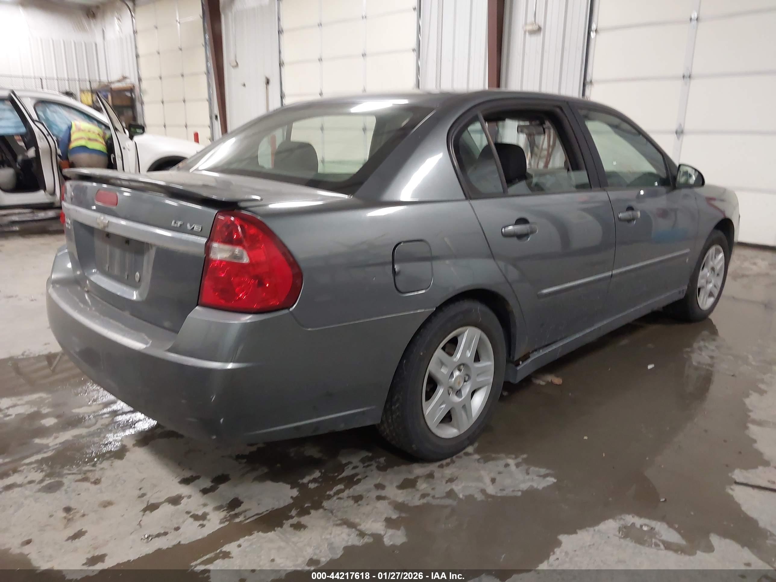 CHEVROLET MALIBU image 4