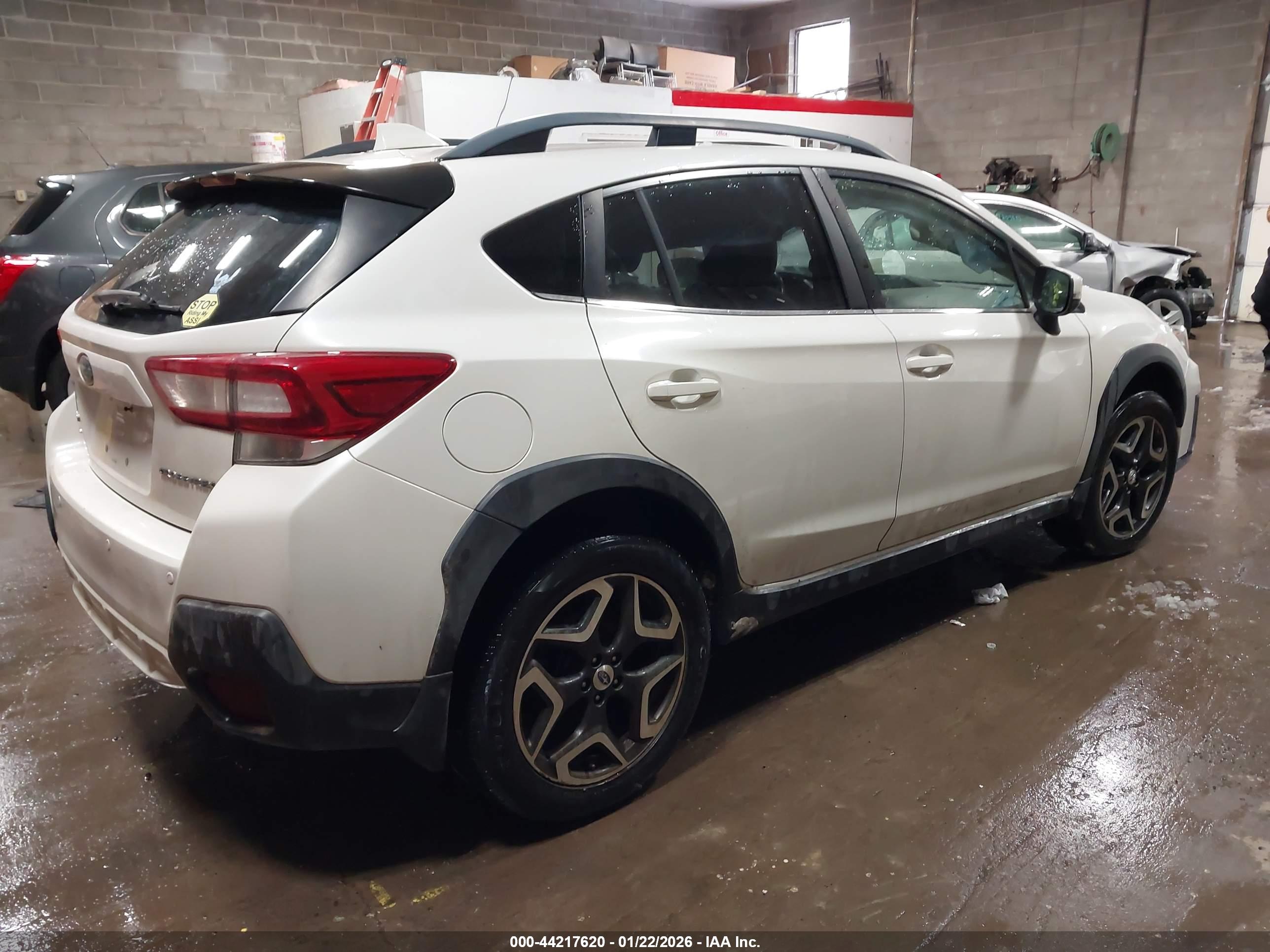 SUBARU CROSSTREK image 4