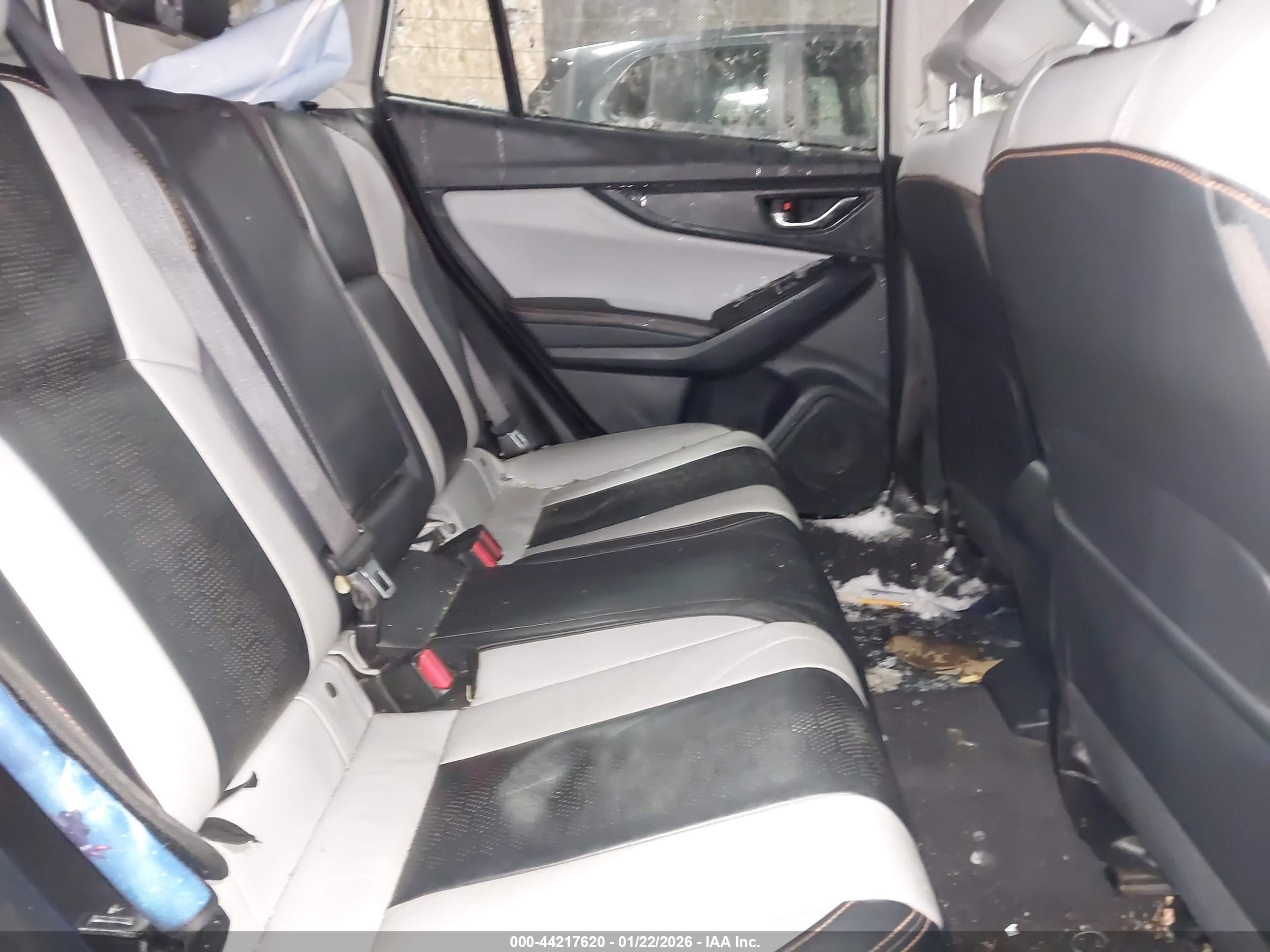 SUBARU CROSSTREK image 8