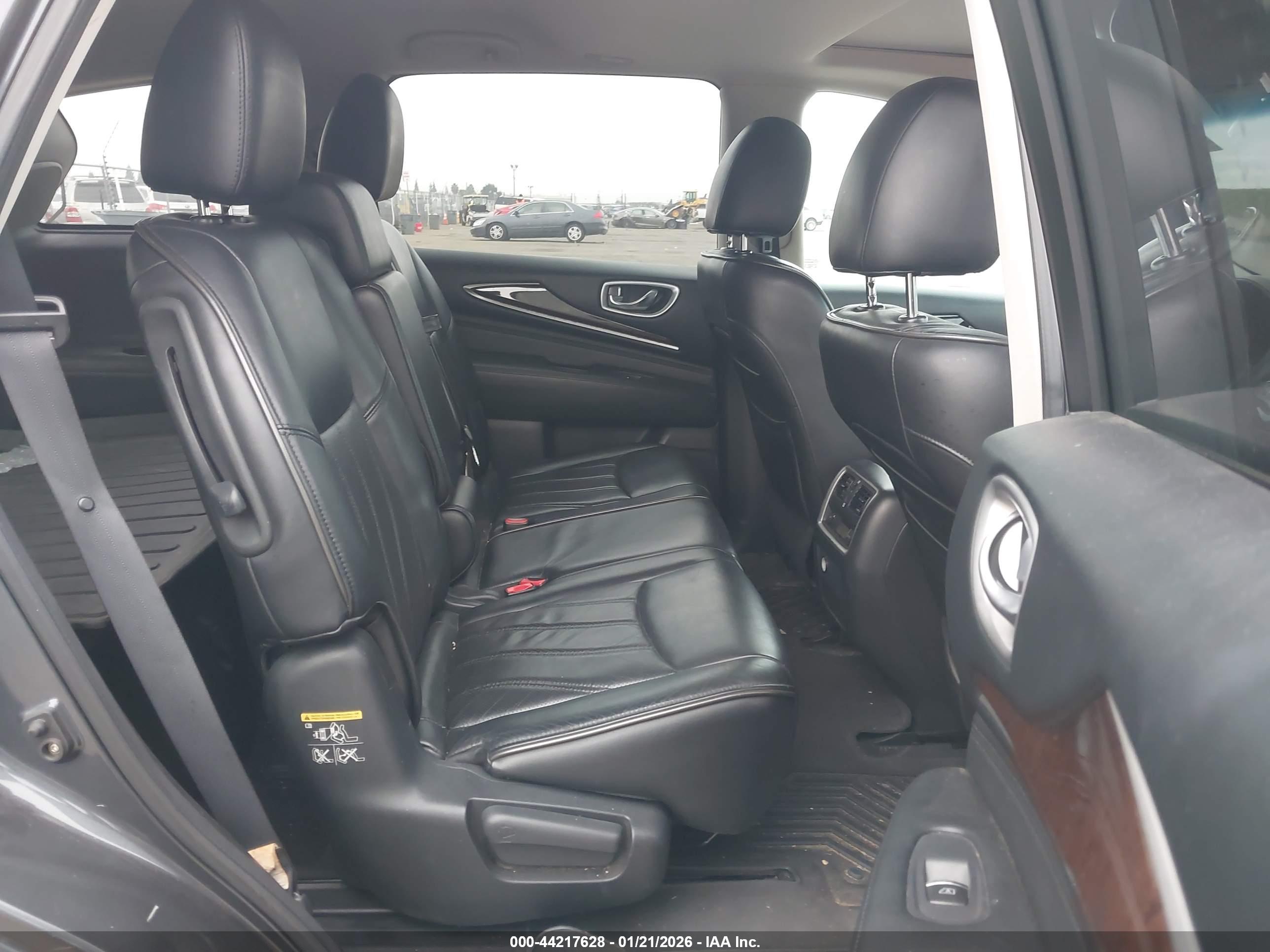 INFINITI QX60 image 8