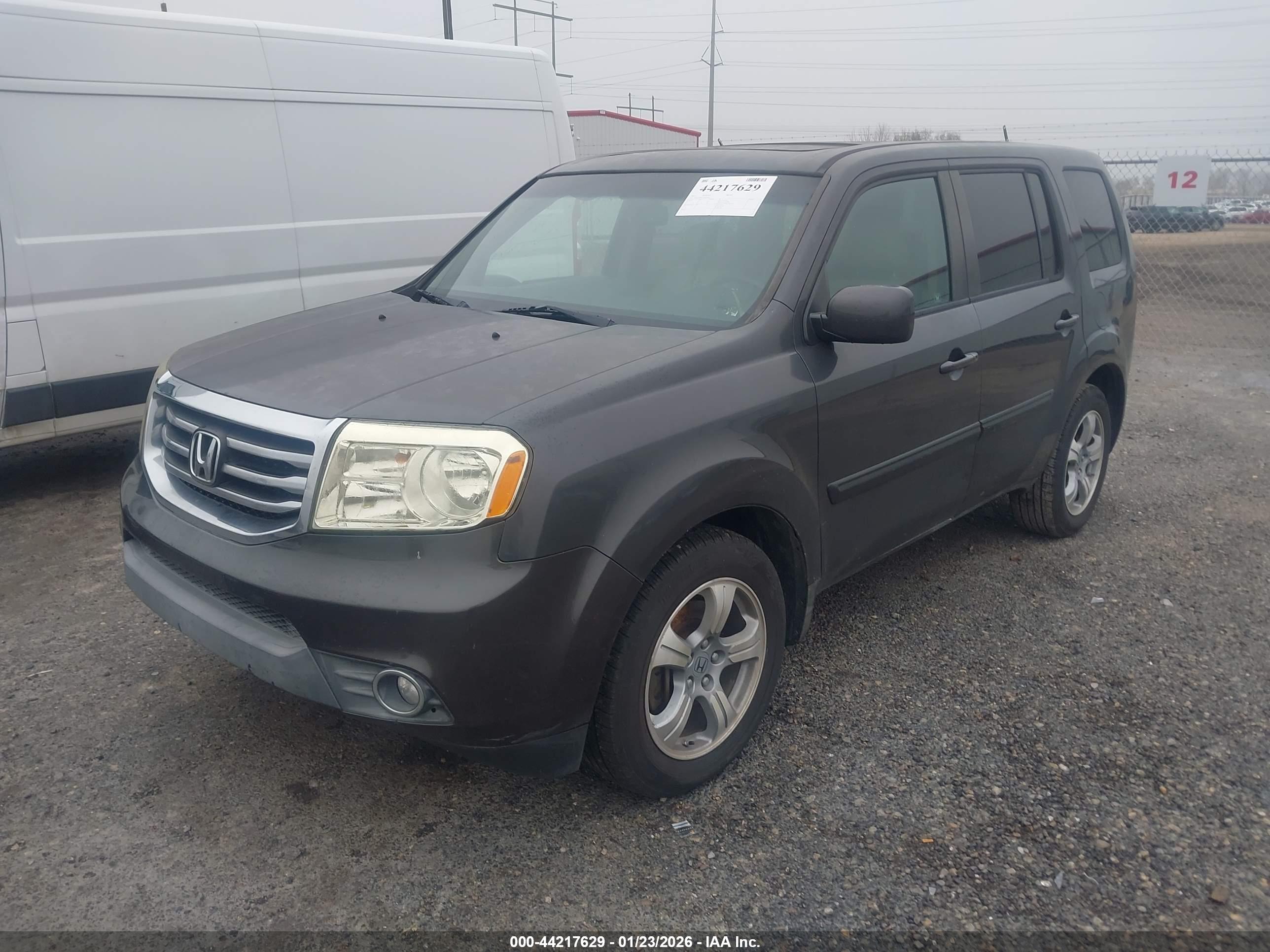 HONDA PILOT image 2