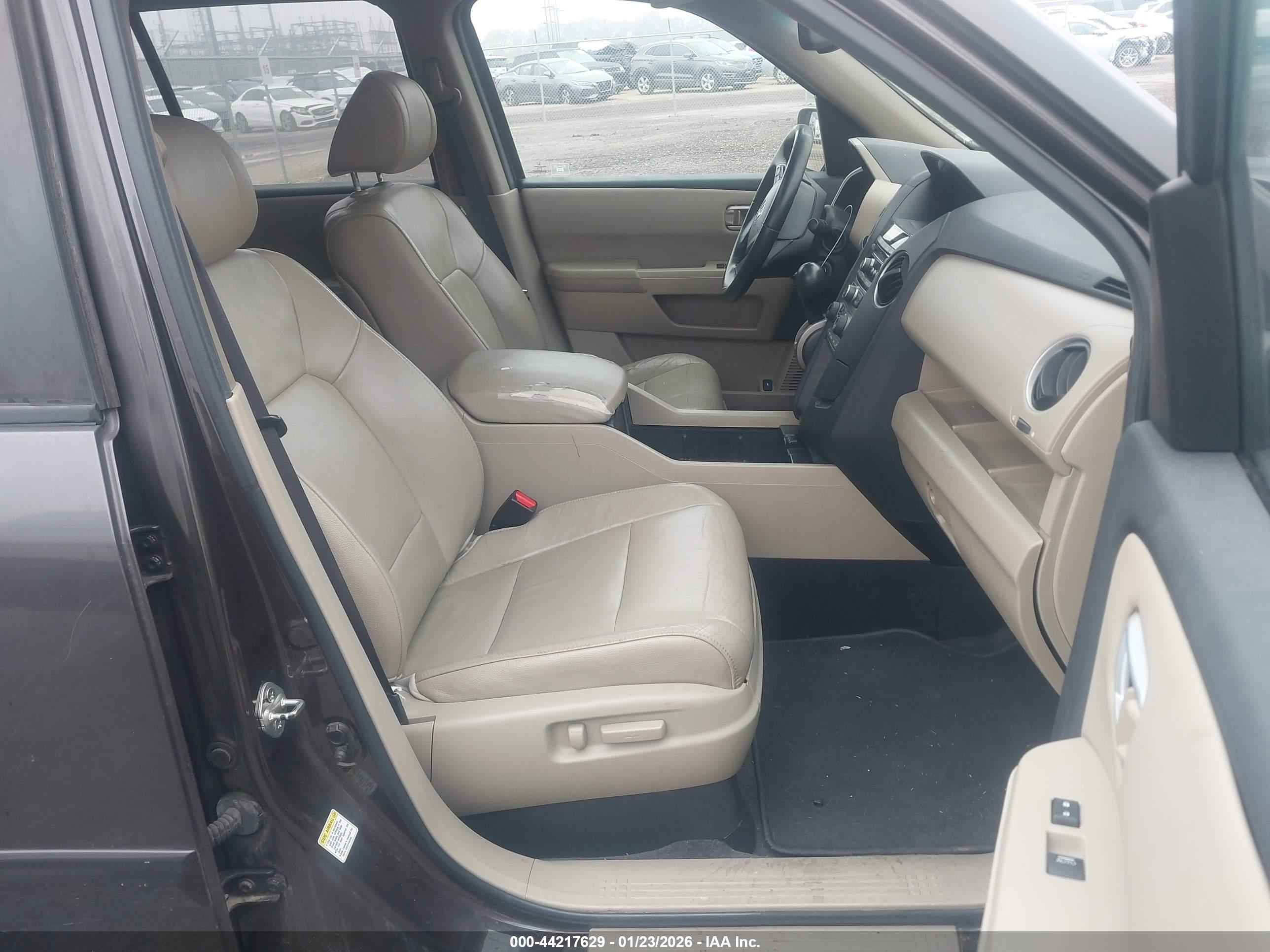 HONDA PILOT image 5