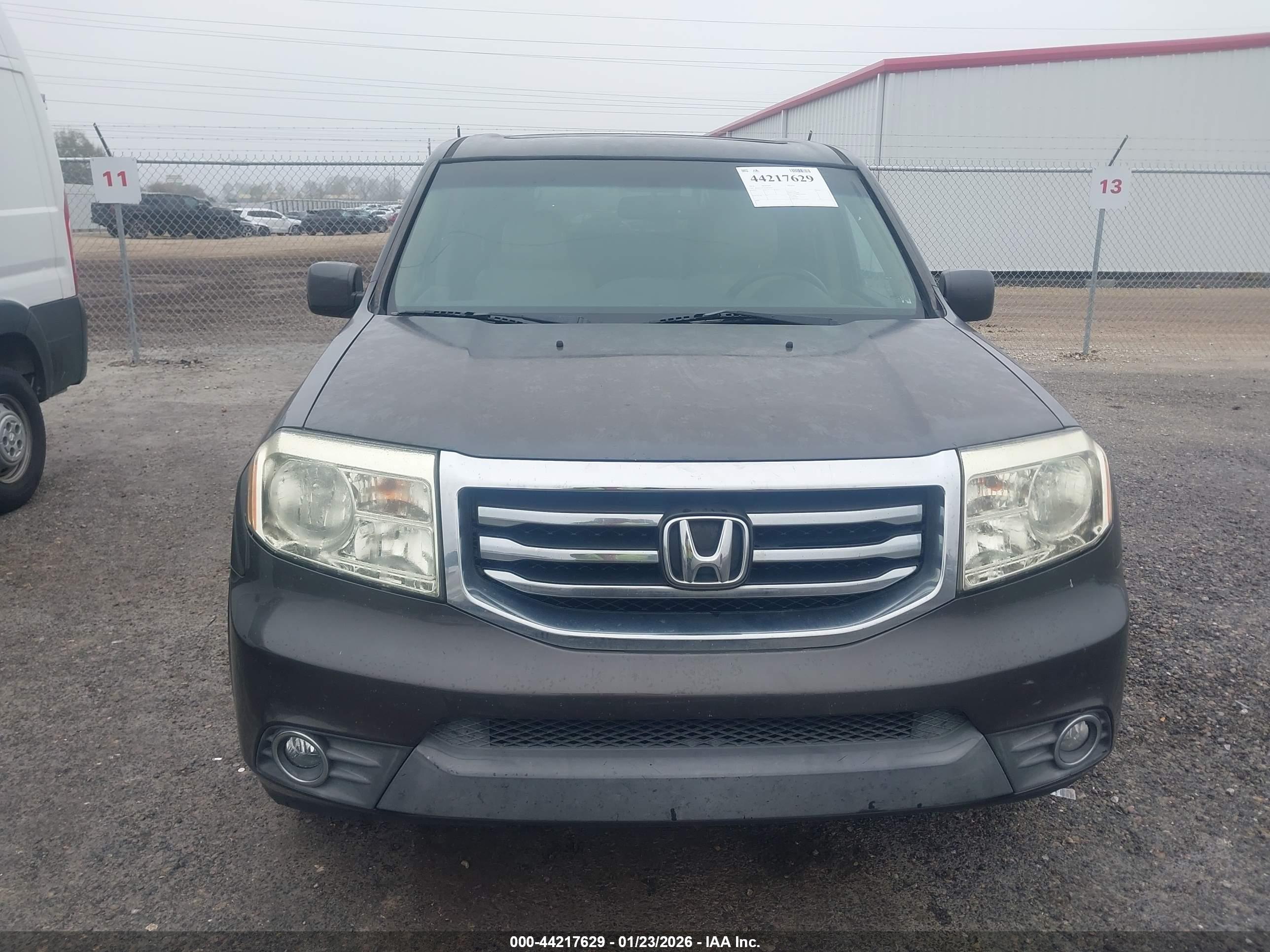 HONDA PILOT image 6