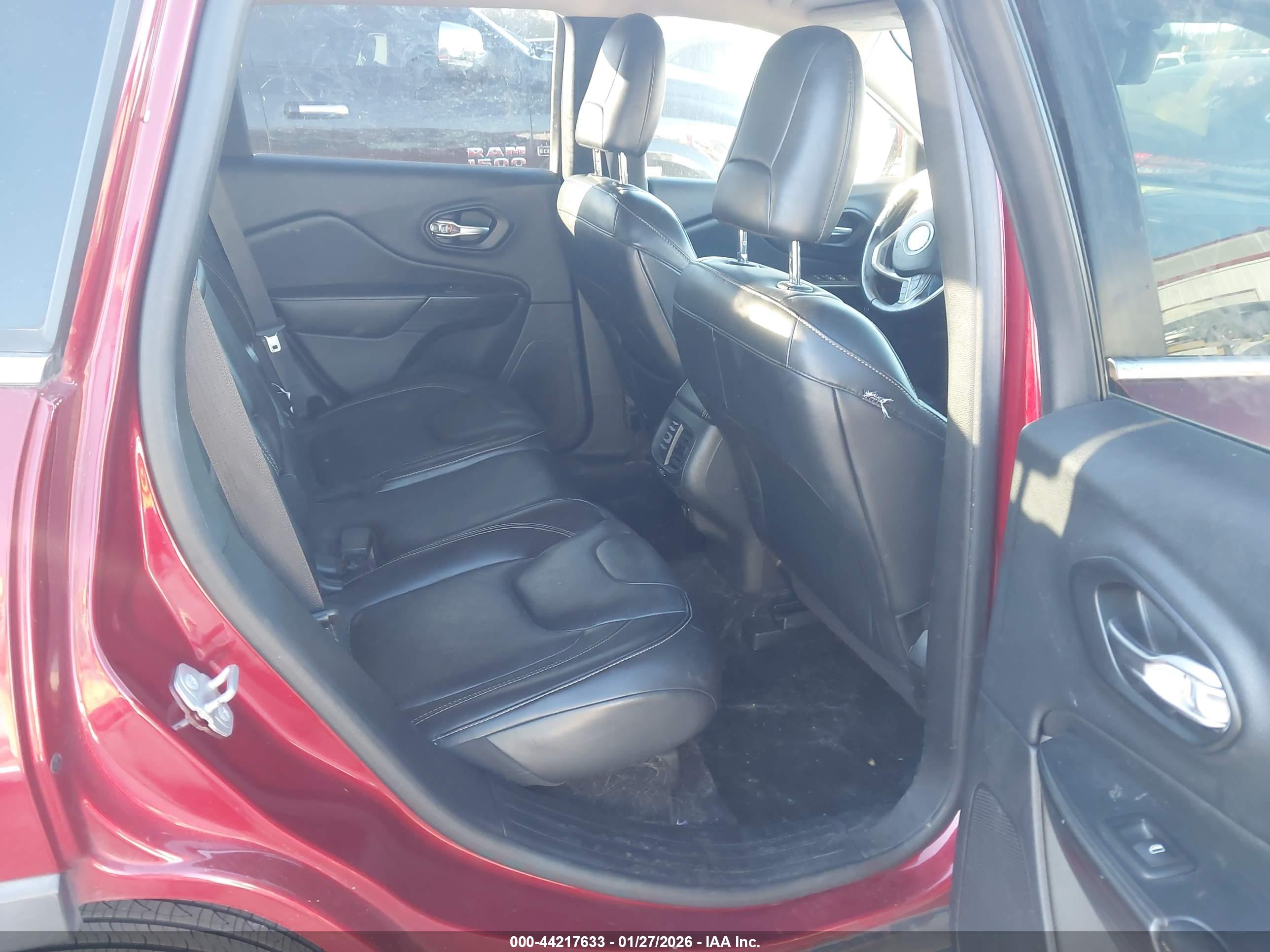 JEEP CHEROKEE image 8