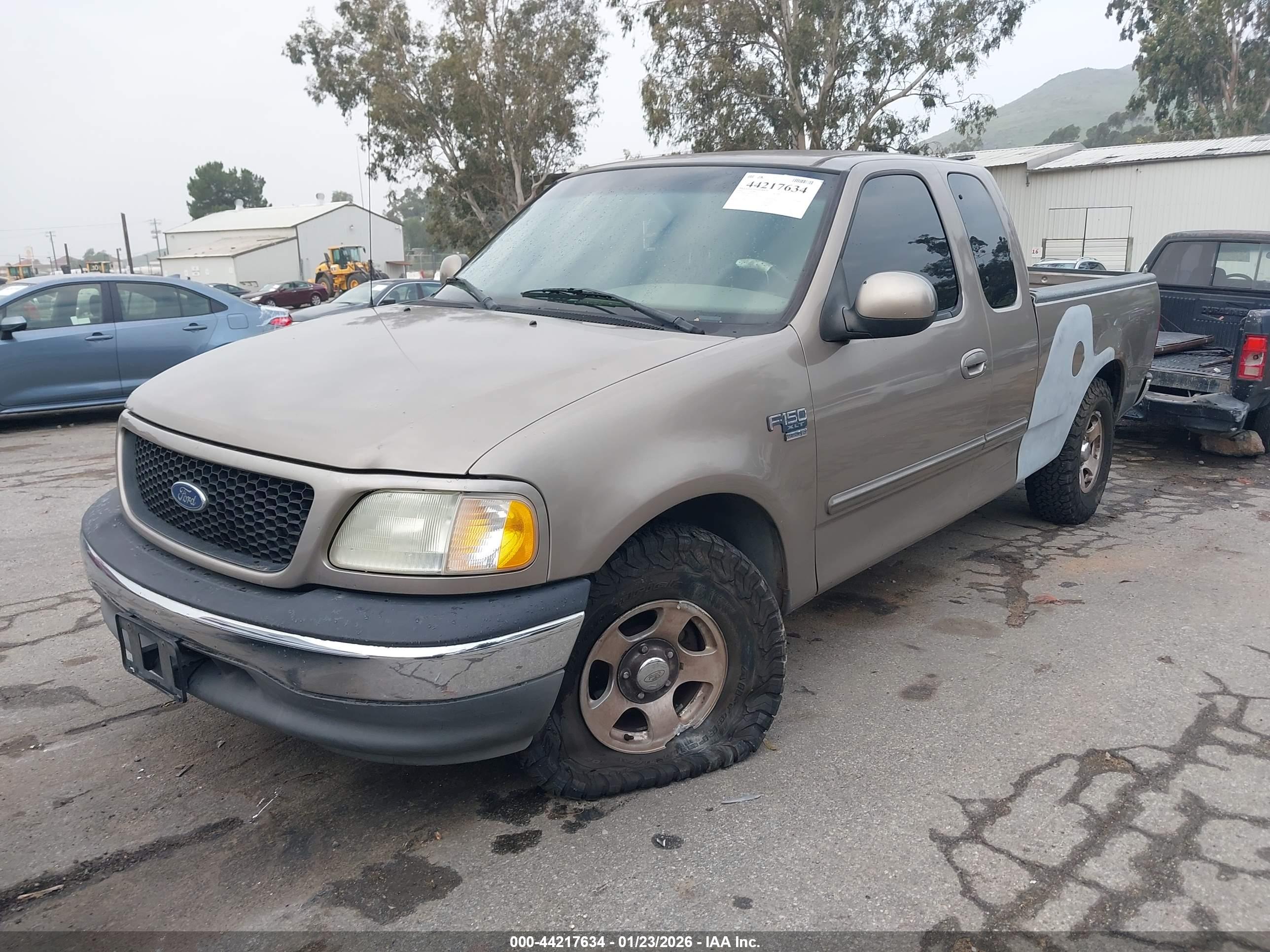 FORD F-150 image 2