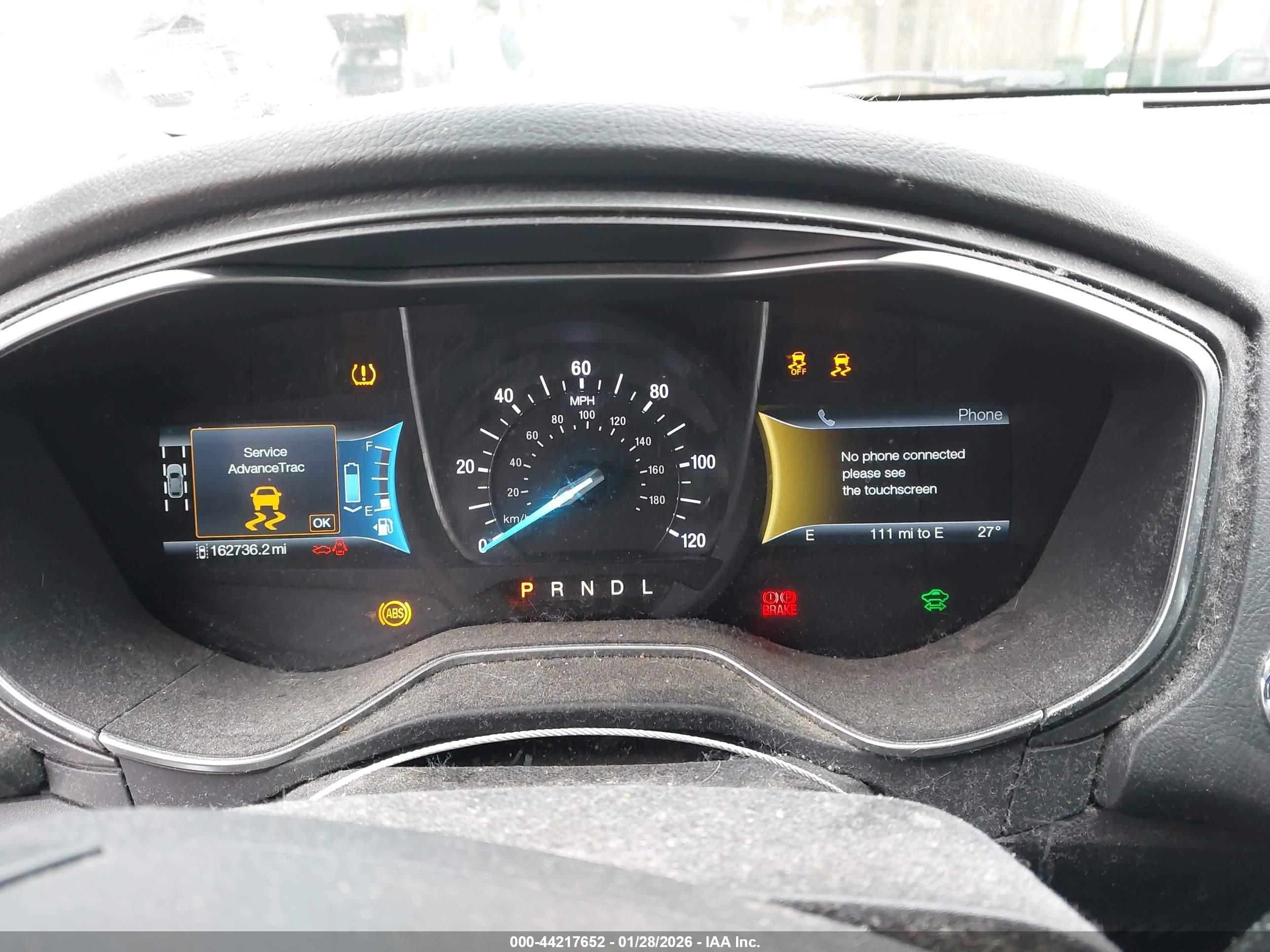 FORD FUSION image 7