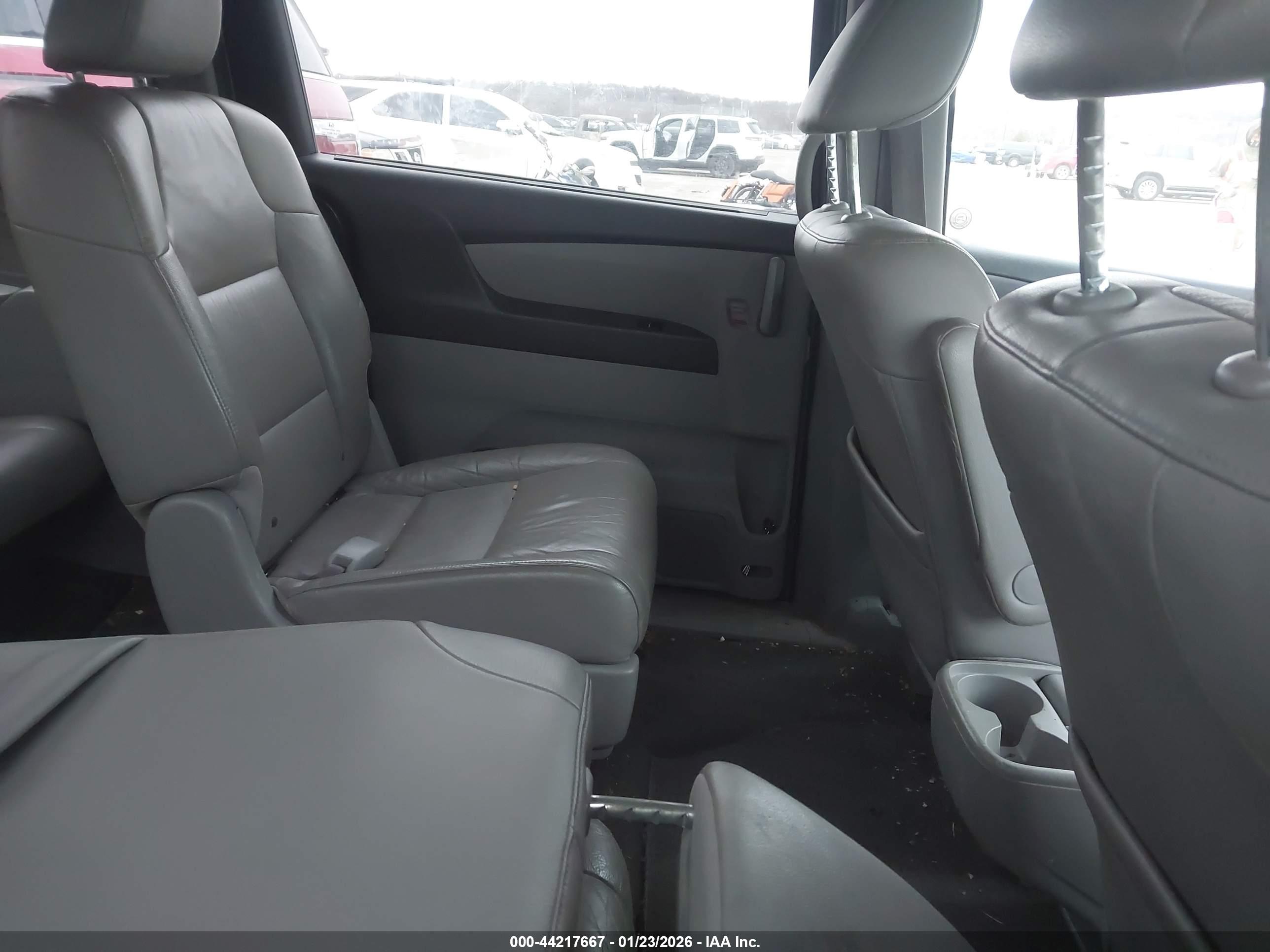 HONDA ODYSSEY image 8
