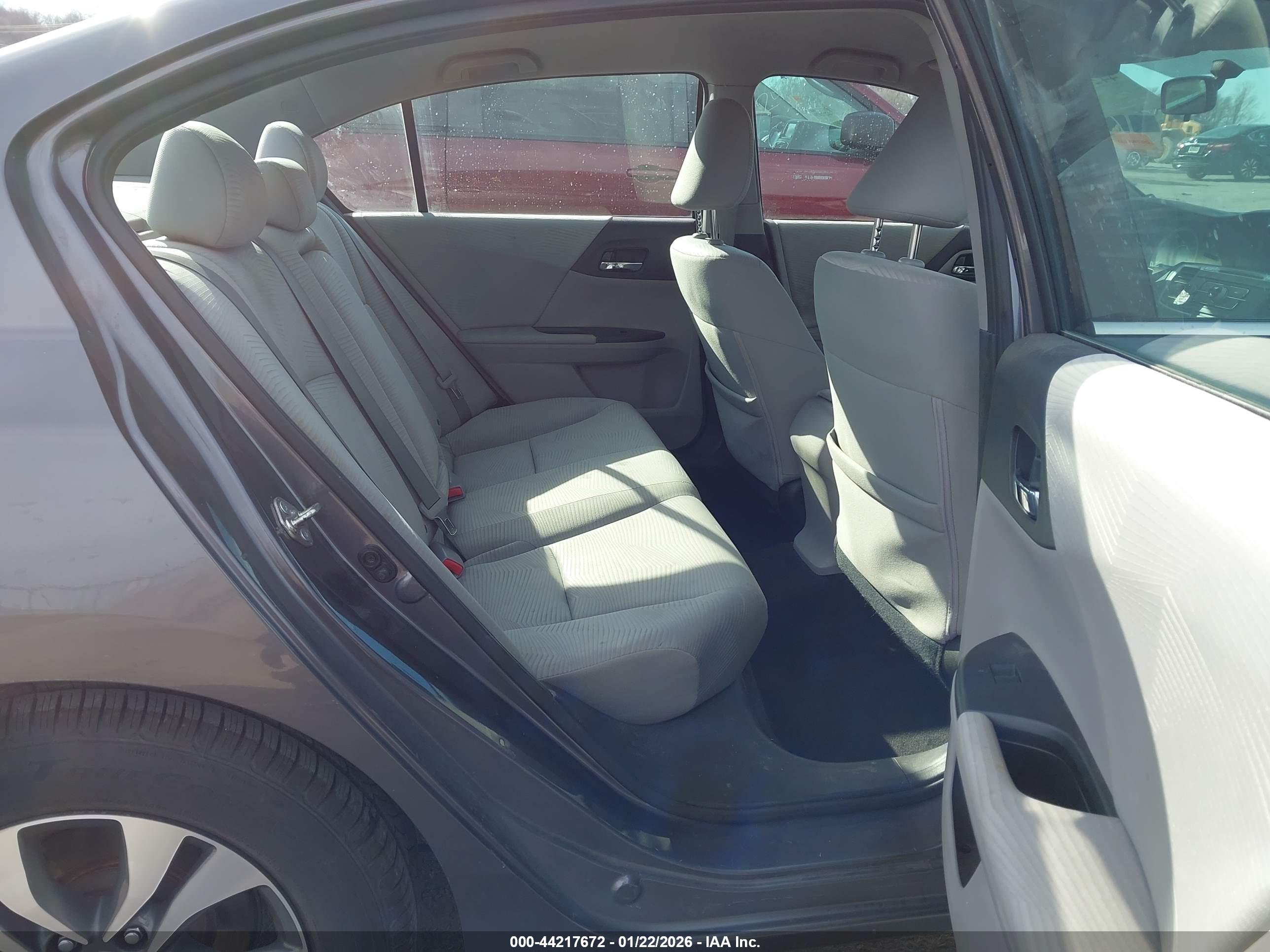 HONDA ACCORD image 8