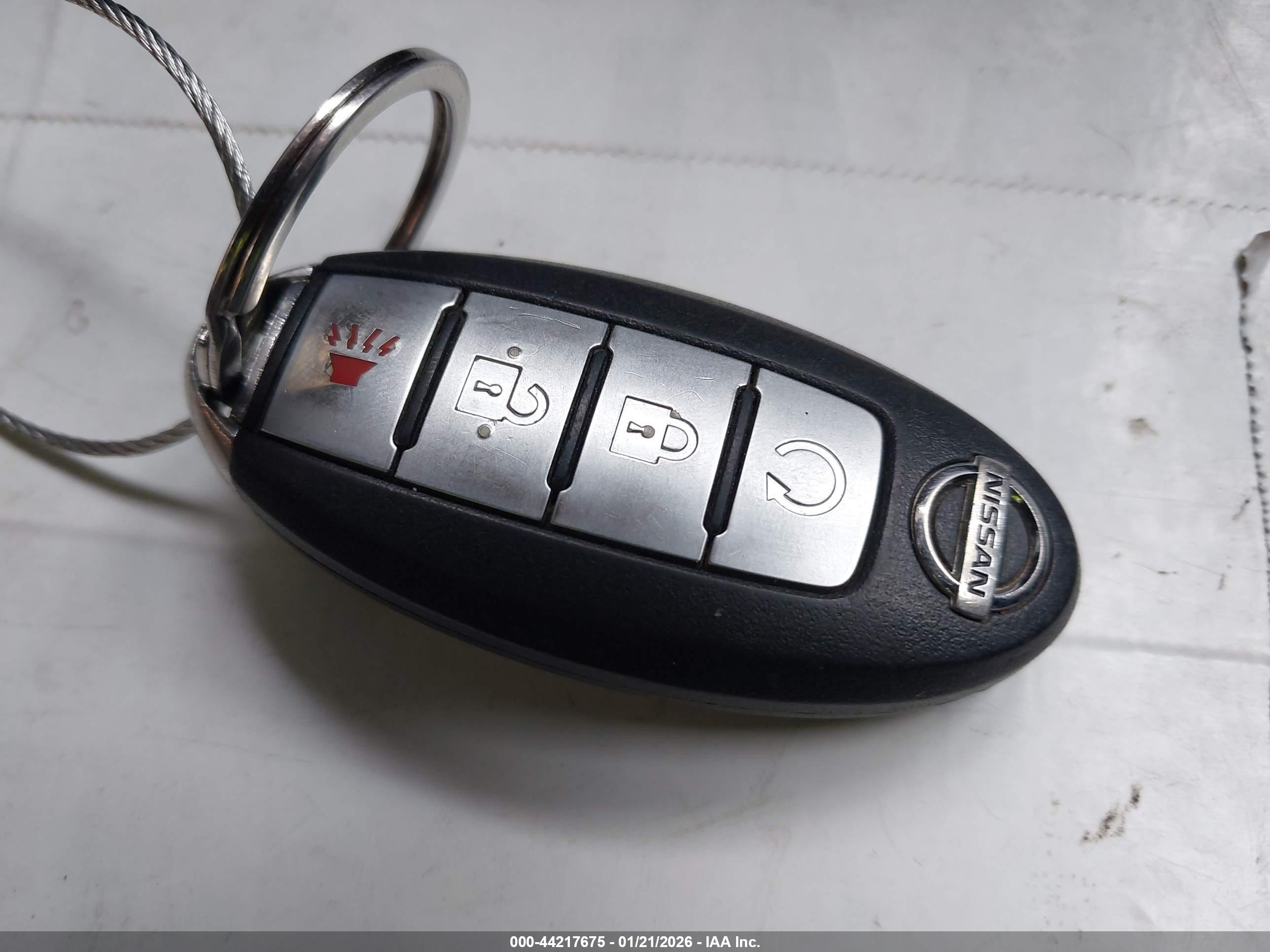 NISSAN ROGUE image 11