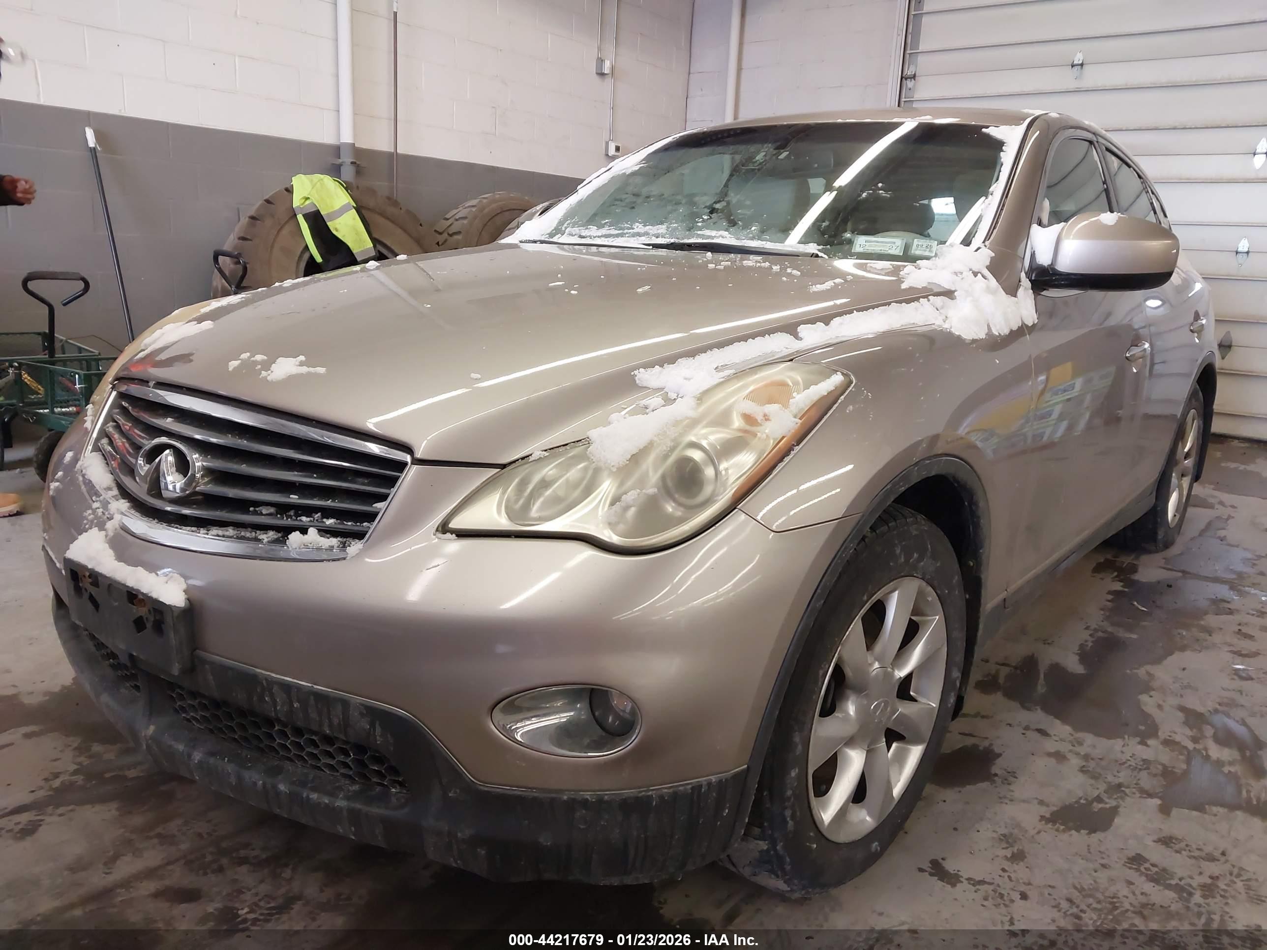 INFINITI EX35 image 2