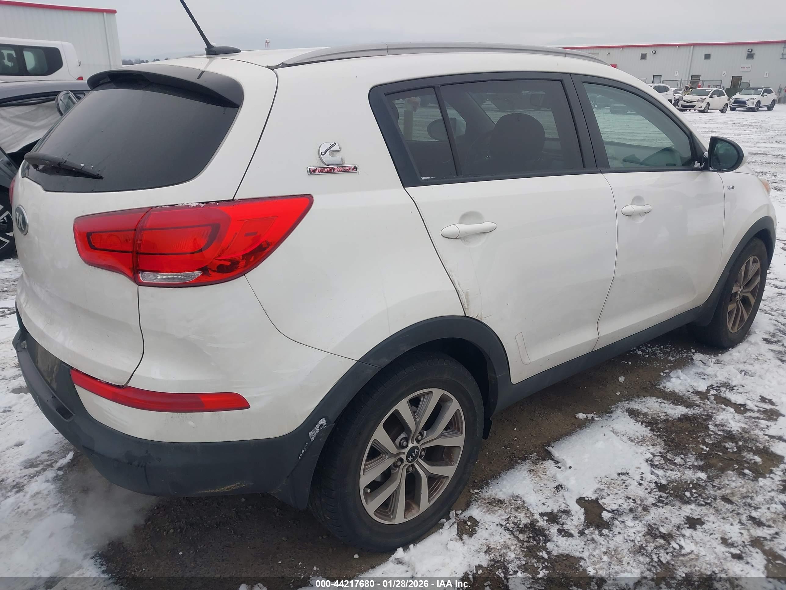 KIA SPORTAGE image 4