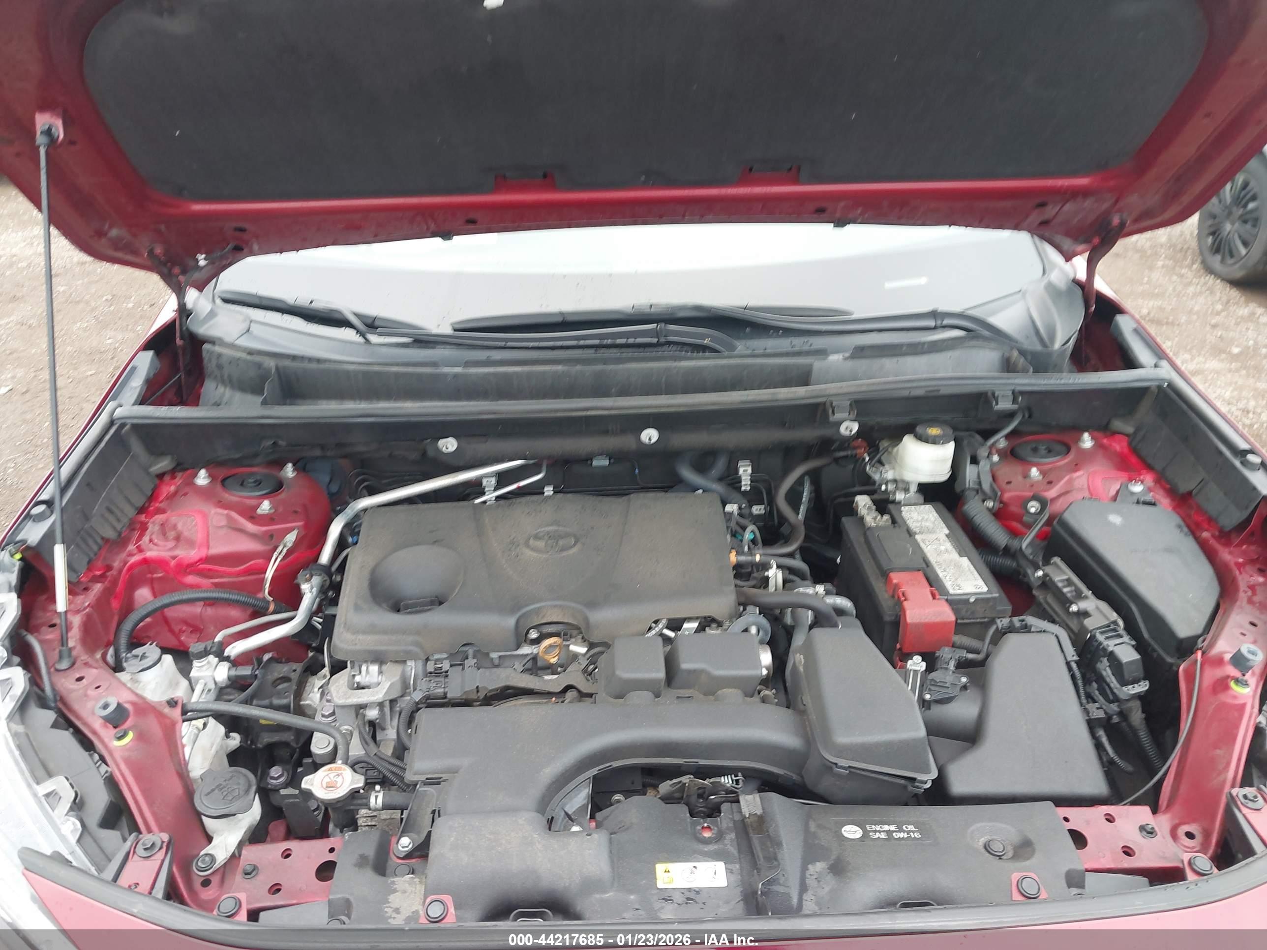 TOYOTA RAV4 image 10