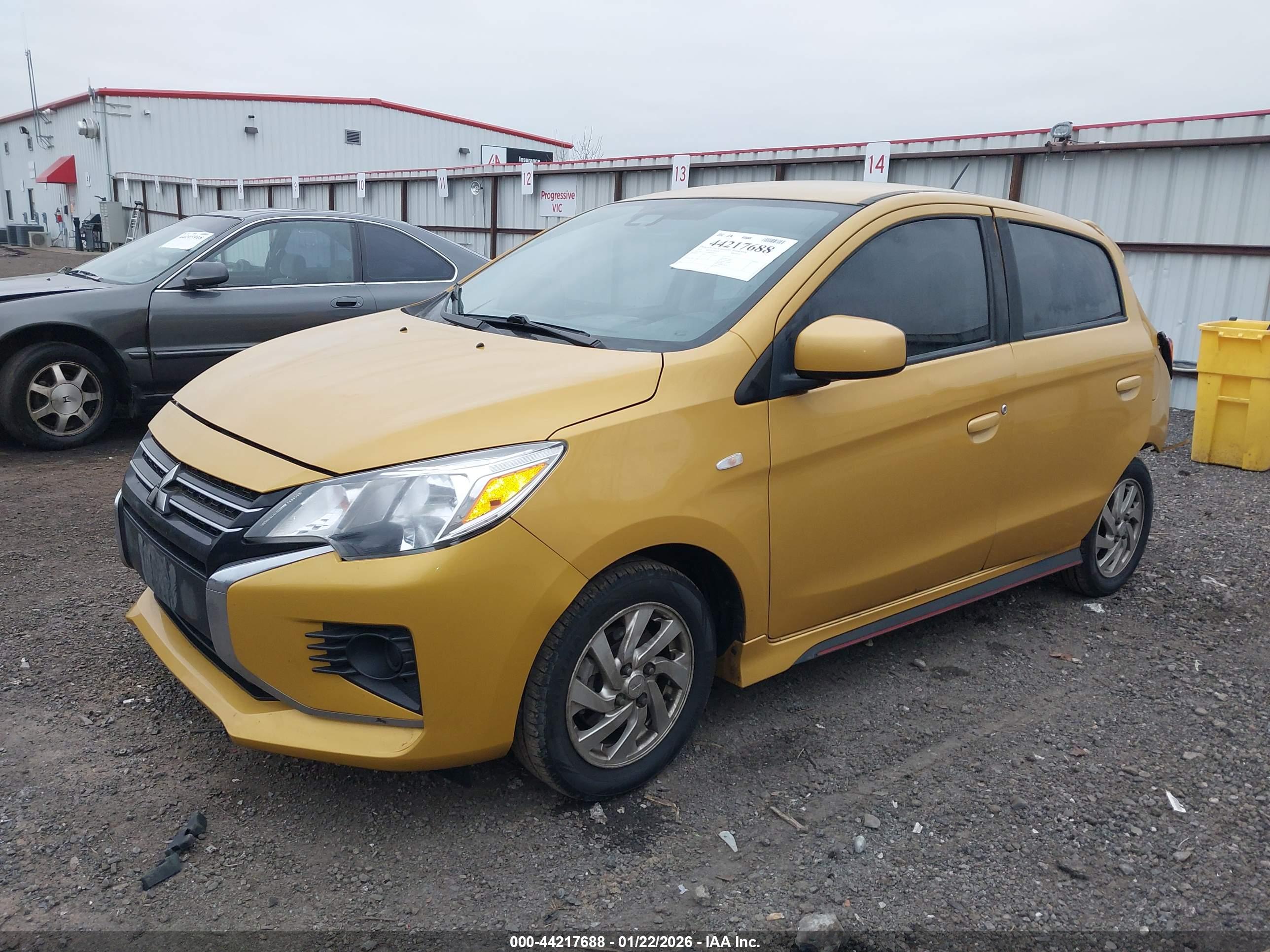 MITSUBISHI MIRAGE image 2