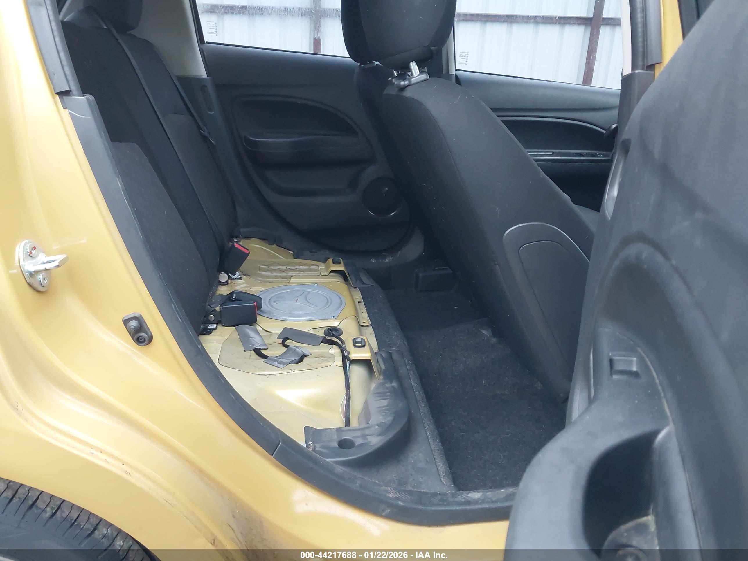 MITSUBISHI MIRAGE image 8