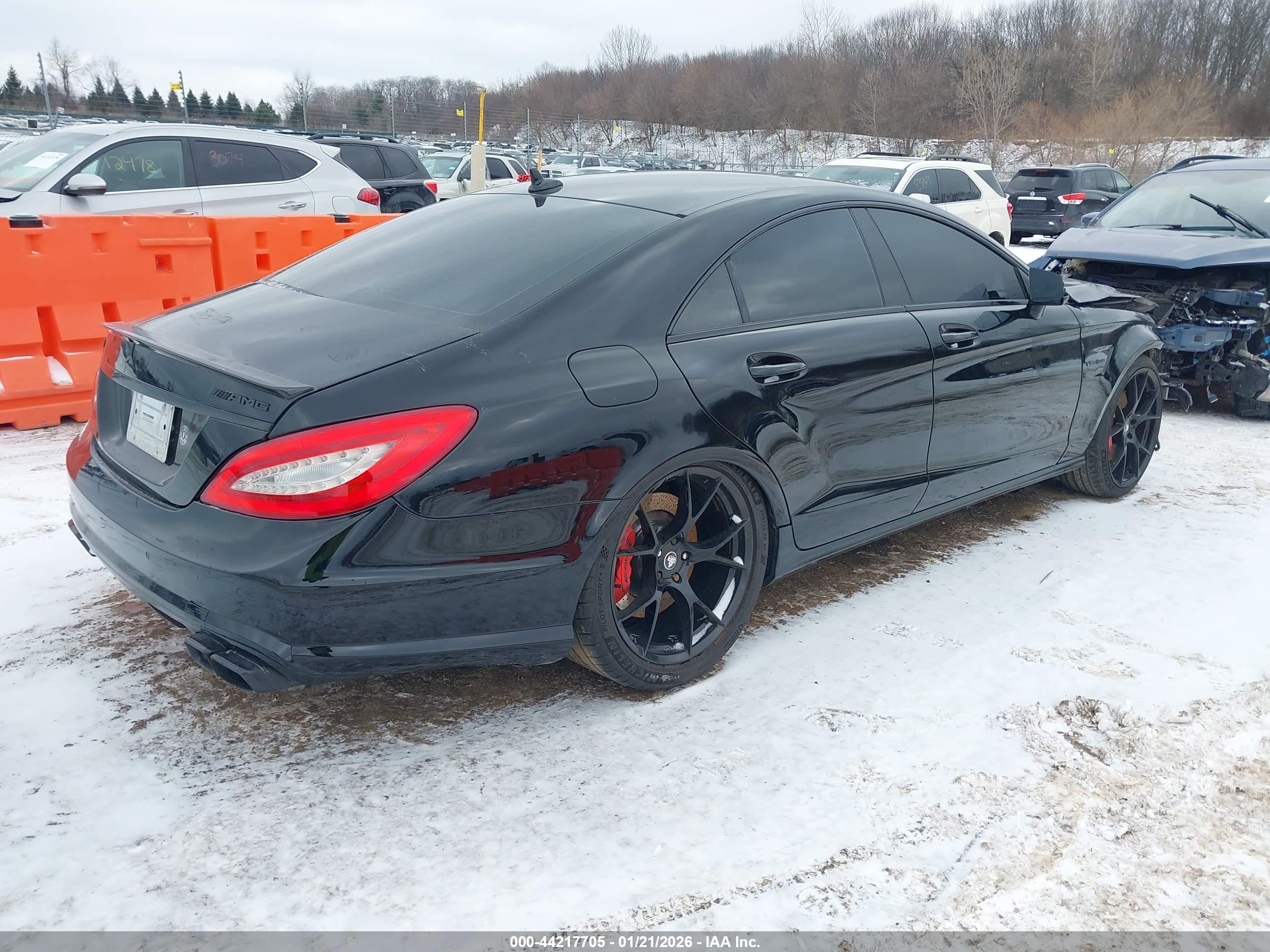MERCEDES-BENZ CLS image 4