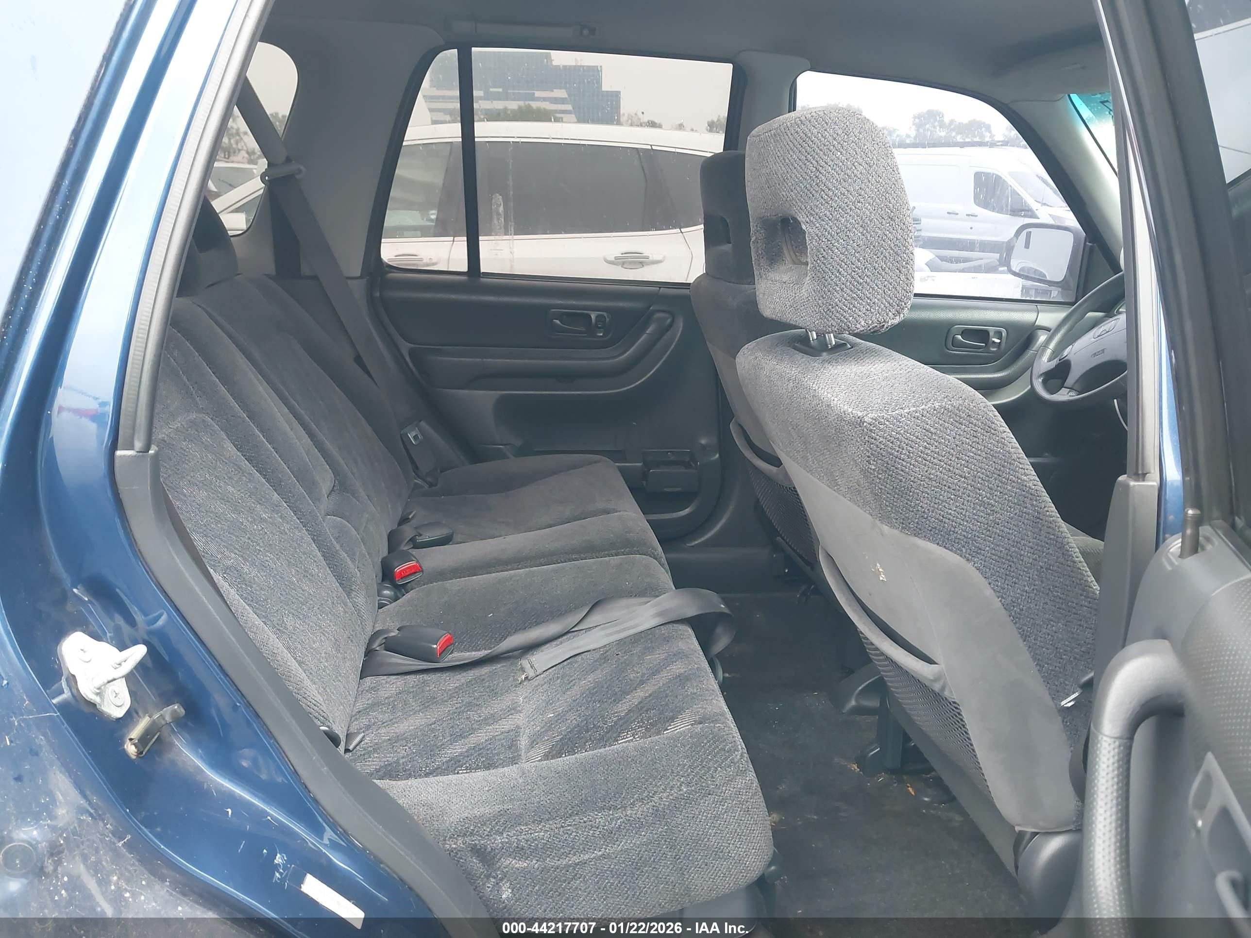 HONDA CR-V image 8