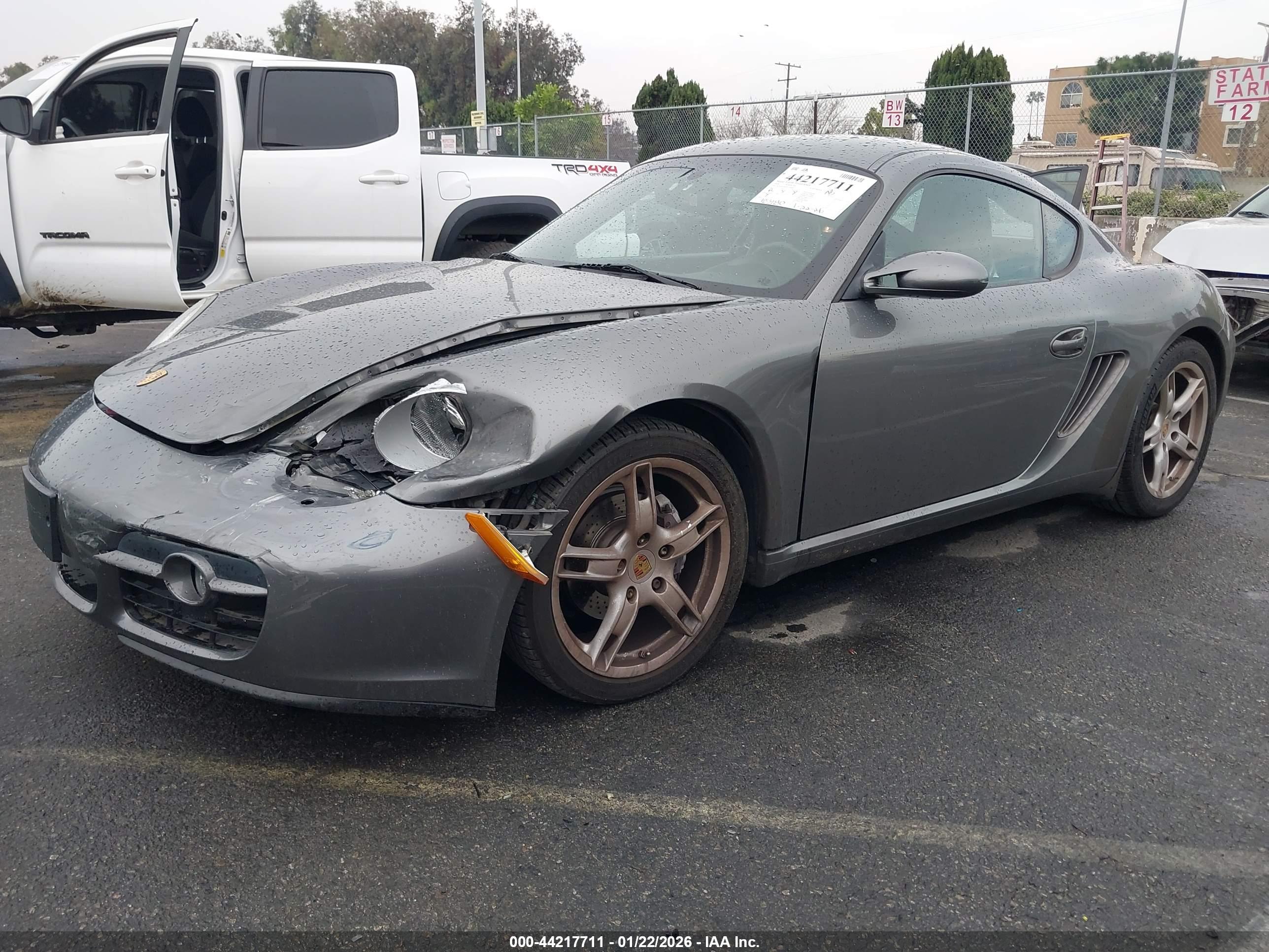 PORSCHE CAYMAN image 2